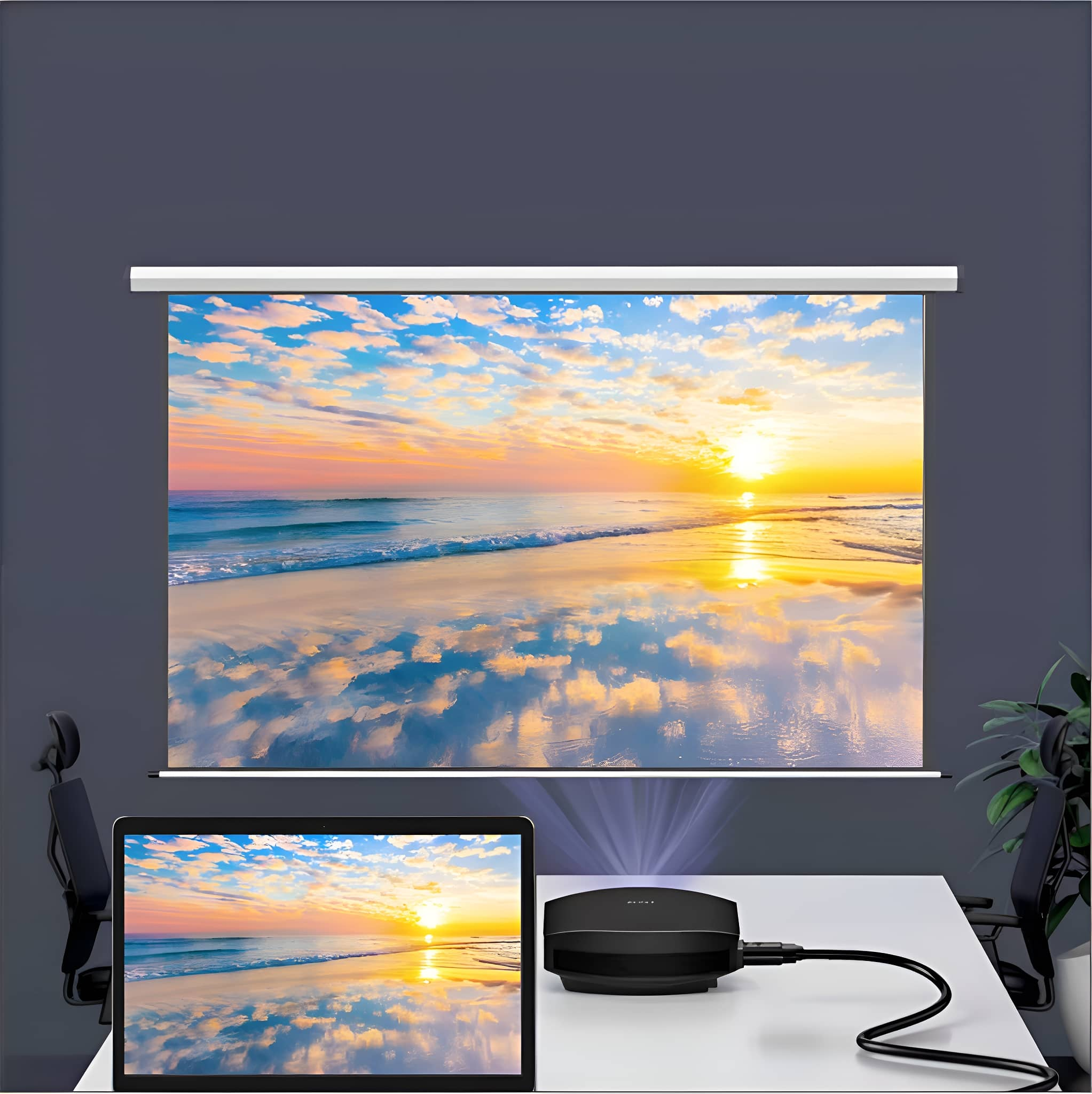 Eine Projektorleinwand, die einen Sonnenuntergang über dem Meer zeigt, mit einem Laptop darunter.