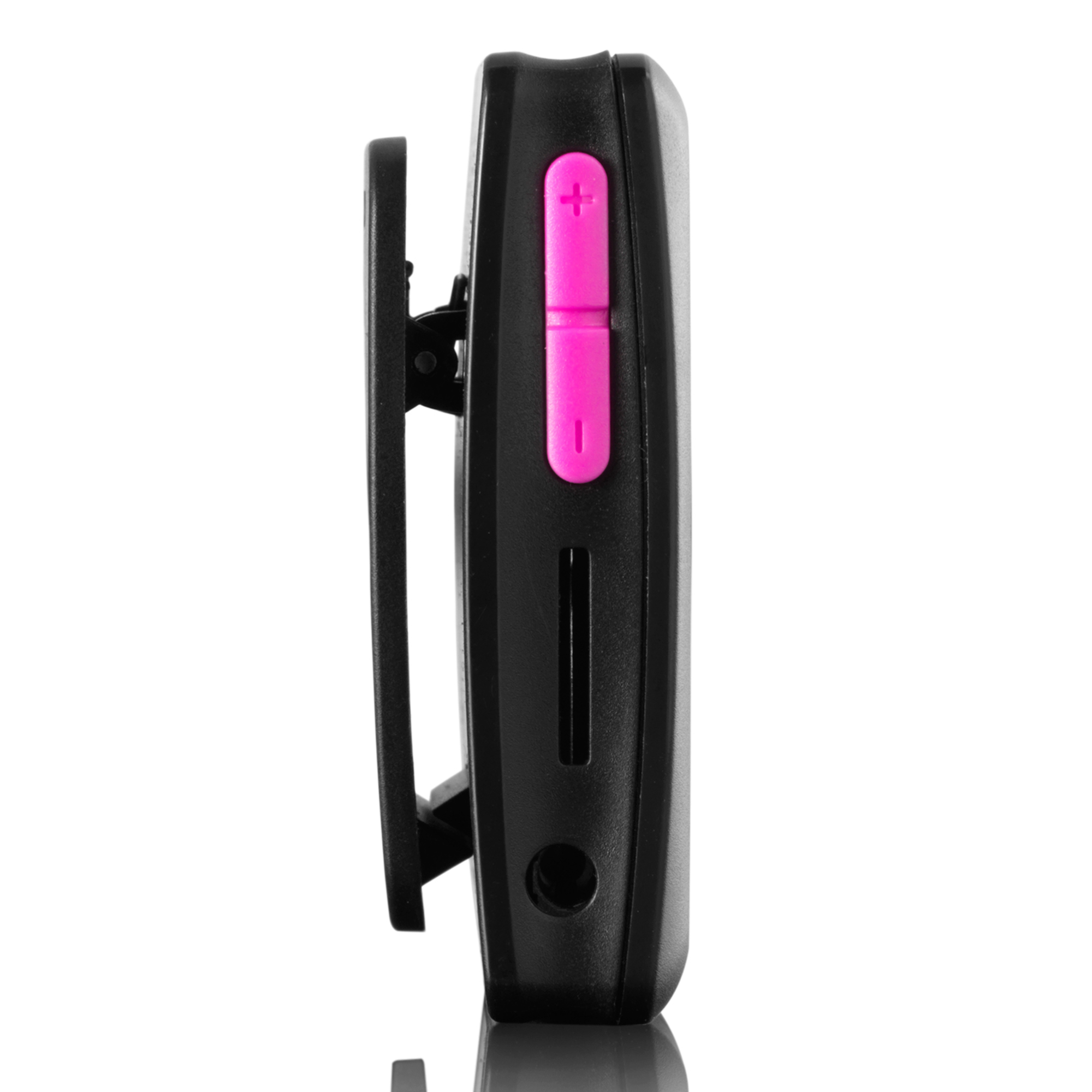 Ein schwarzes Gerät mit Clip, rosa Taste und Steckplatz. Weißer Hintergrund.