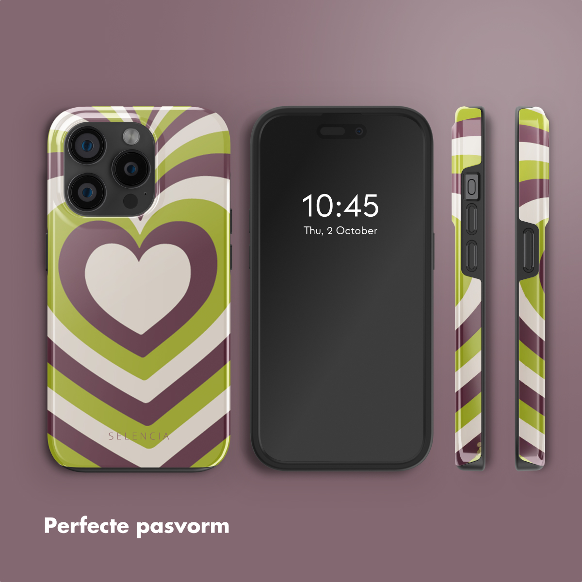 Téléphone avec étui à motif de cœur, écran affiche l'heure. Vue supplémentaire de l'étui.