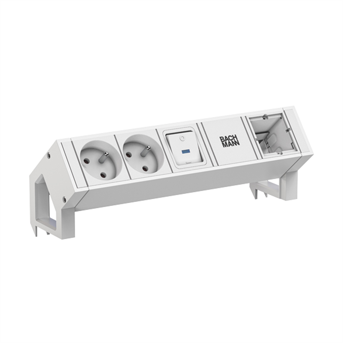 Witte stopcontact met stekkers, schakelaar en USB-poort. Witte achtergrond.