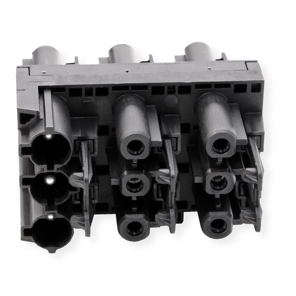 Een zwarte, rechthoekige elektrische connector met meerdere gaten, op een witte achtergrond.