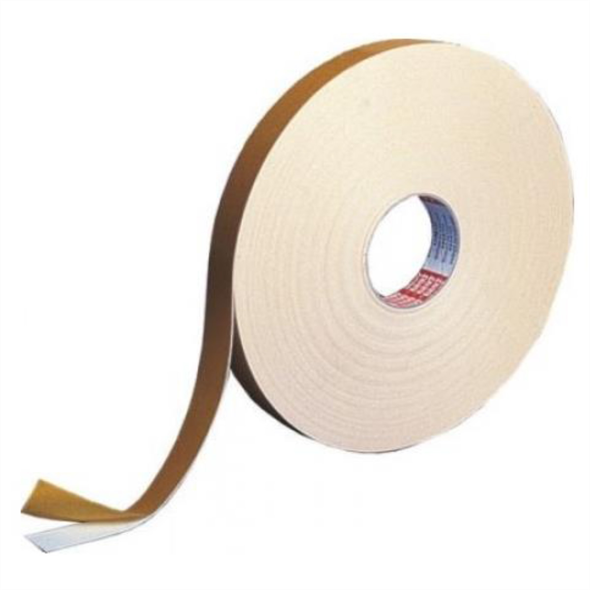 Grote rol dubbelzijdig plakband. Beige tape met bruine randen en een rood label.