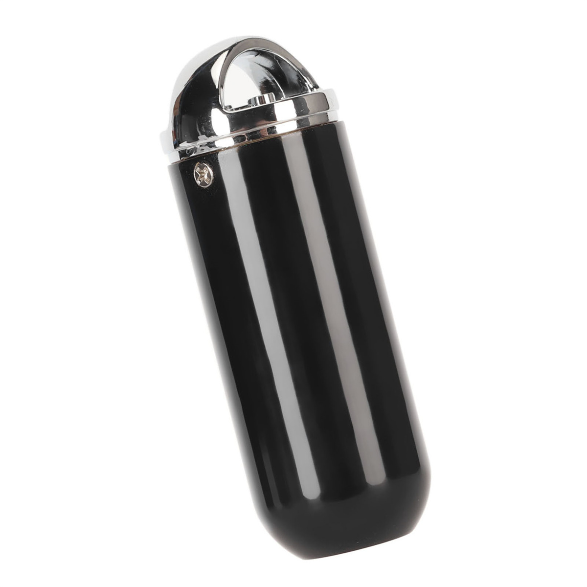 Schwarzer, zylindrischer, glänzender Behälter mit silbernem Deckel. Auf weißem Grund.