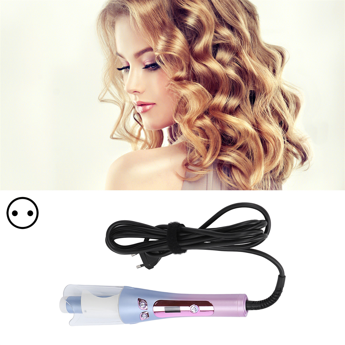Frau mit lockigem, blondem Haar. Lockenstab mit rosa und blauen Akzenten und schwarzem Netzkabel.