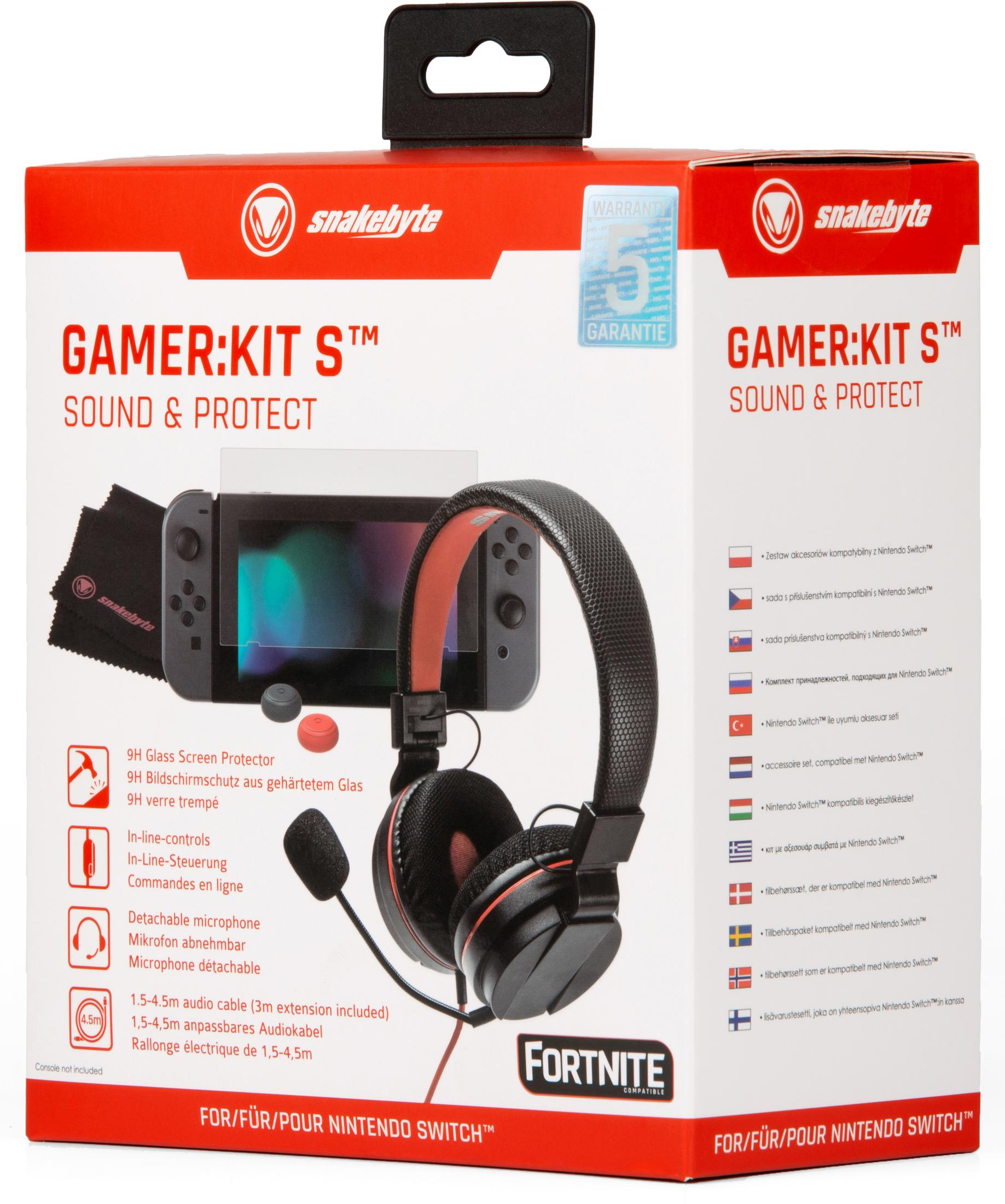 Caja de auriculares gaming con auriculares y Nintendo Switch. Fondo blanco.