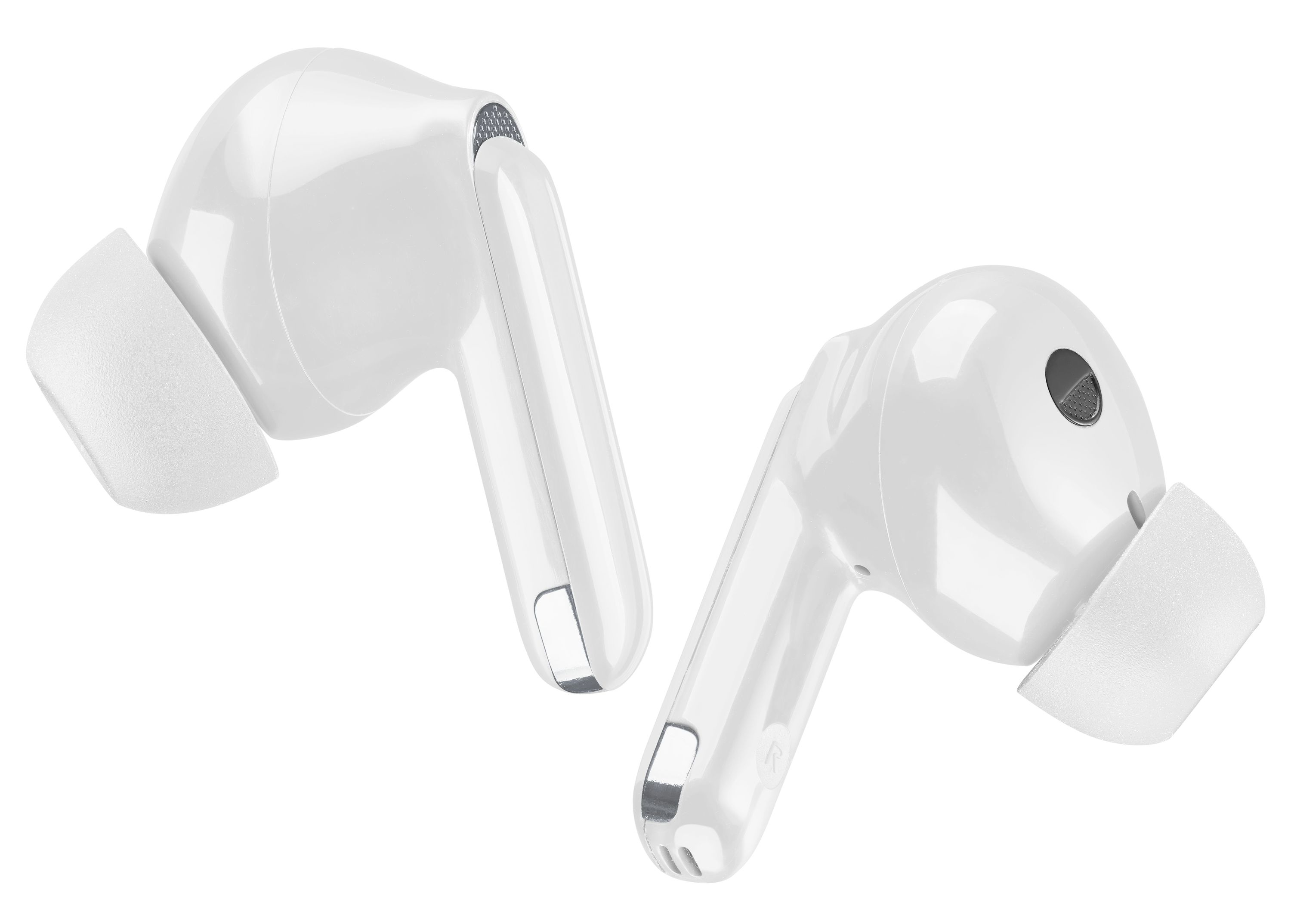 Due auricolari wireless bianchi. Vista angolata su sfondo bianco.