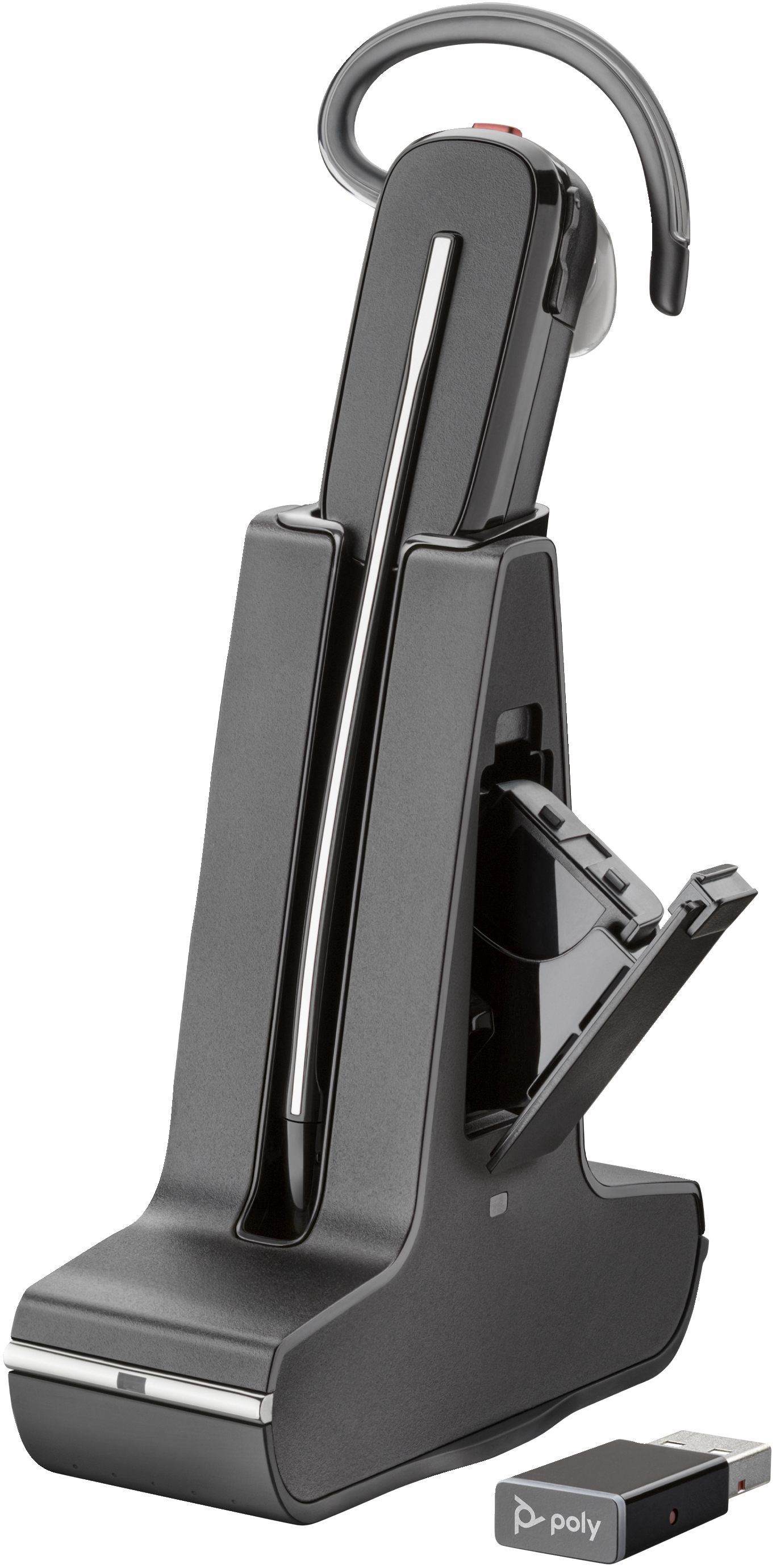 Base di ricarica per cuffie nera, un dongle USB e cuffie sulla base.