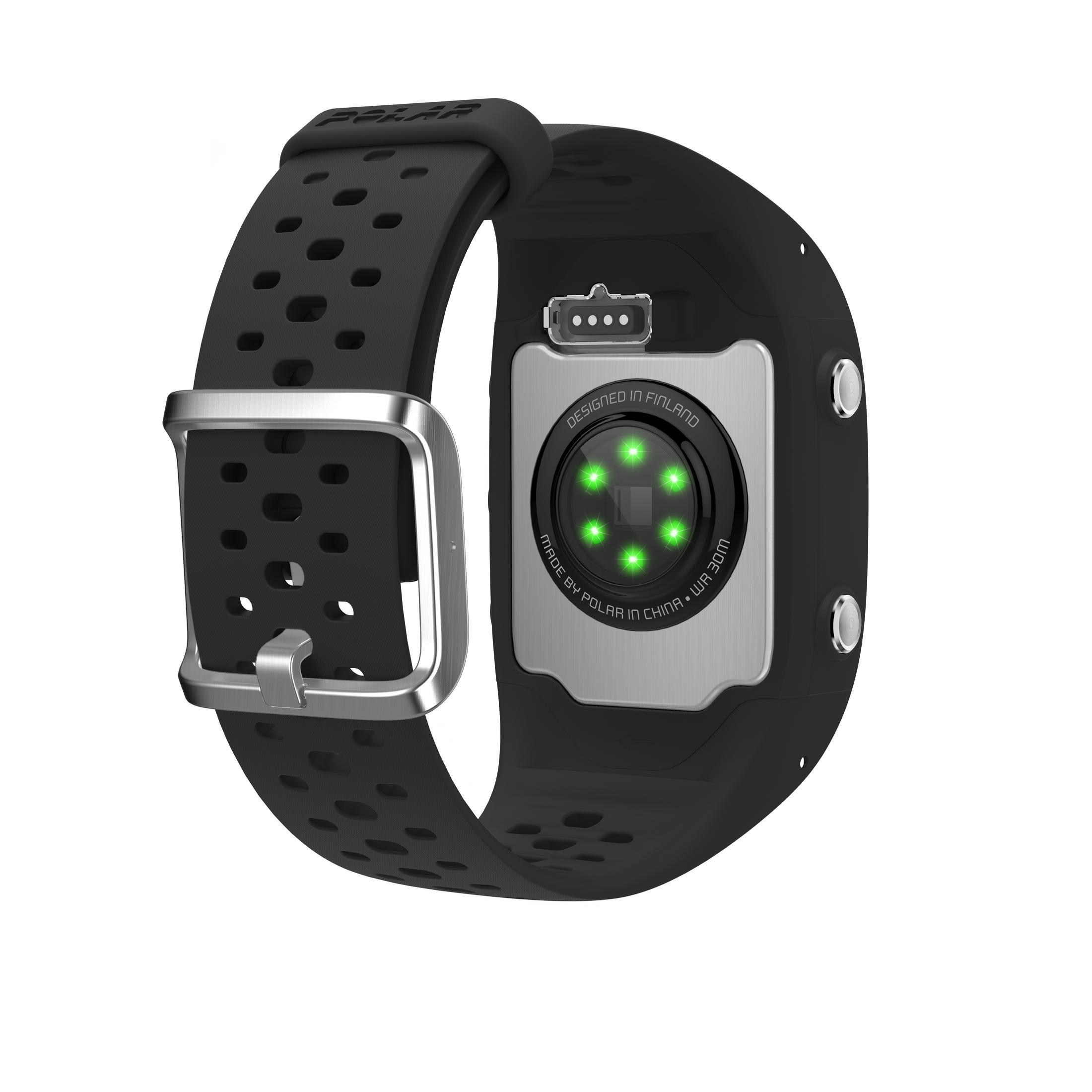 Schwarze Smartwatch mit silberner Schnalle. Grüne Lichter sind auf der Rückseite zu sehen. Schwarzes Armband.