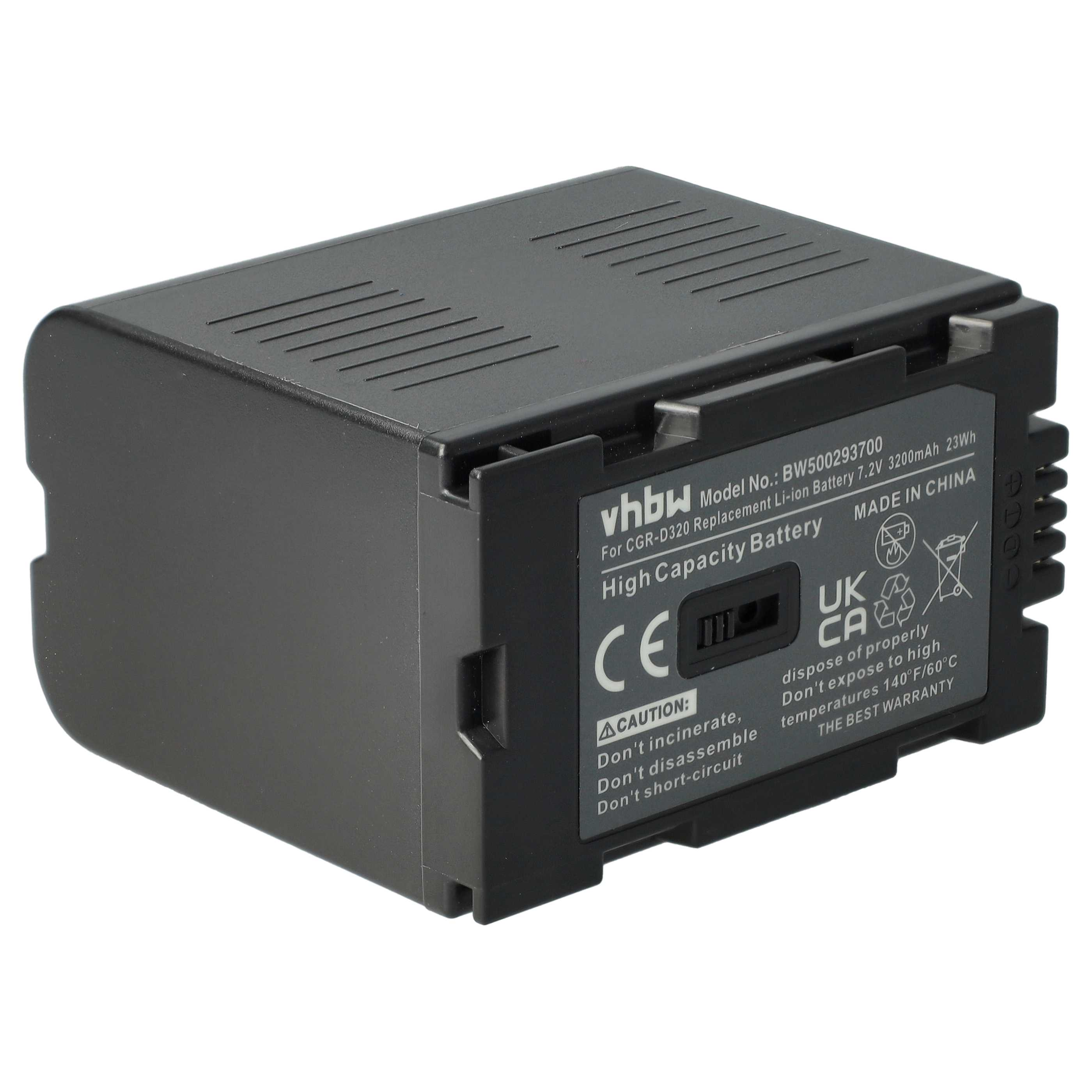 Eine schwarze Batterie mit Etikett. Die Batterie befindet sich auf weißem Untergrund.