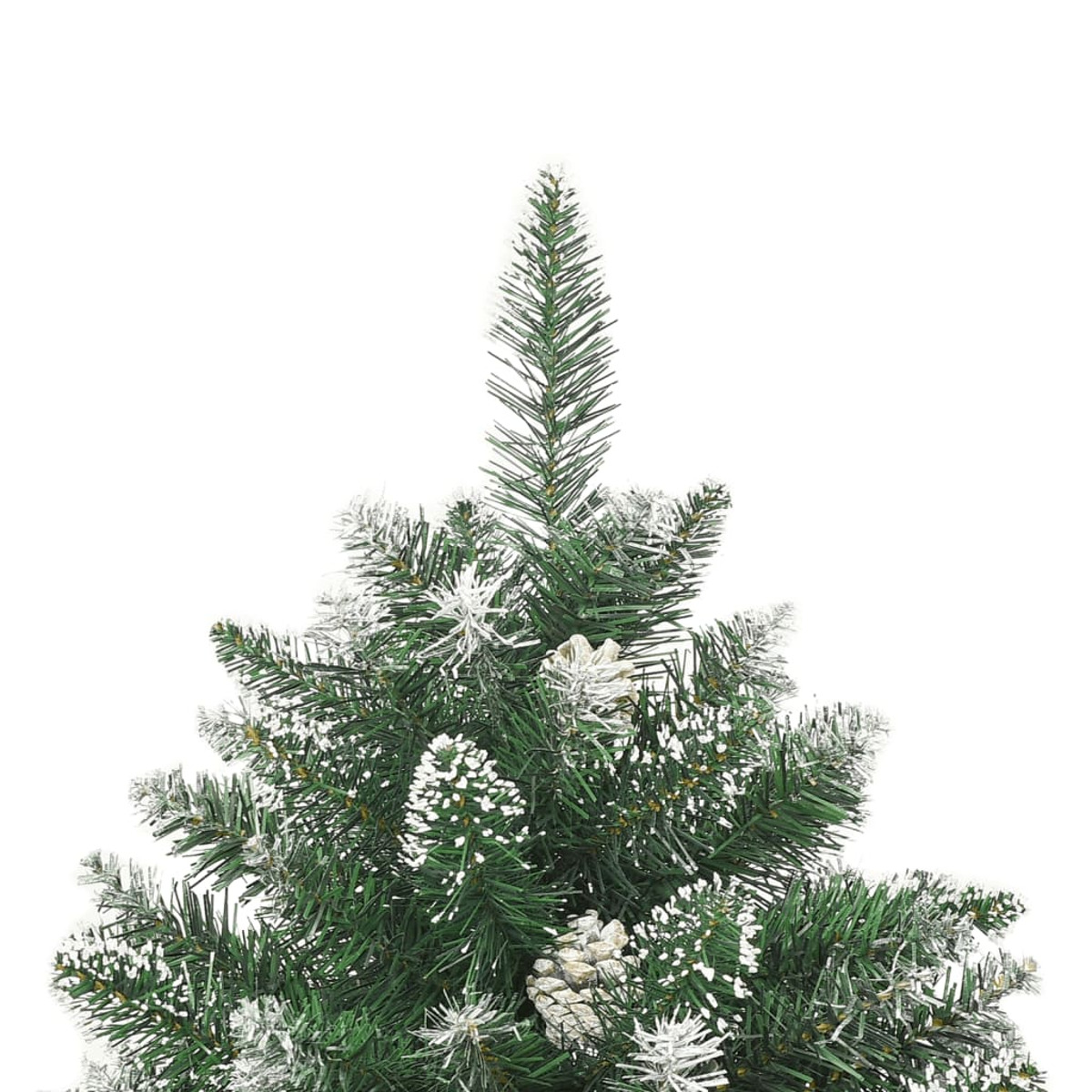 Nahaufnahme eines grünen Weihnachtsbaums mit Schnee und Tannenzapfen. Schwarzer Hintergrund.