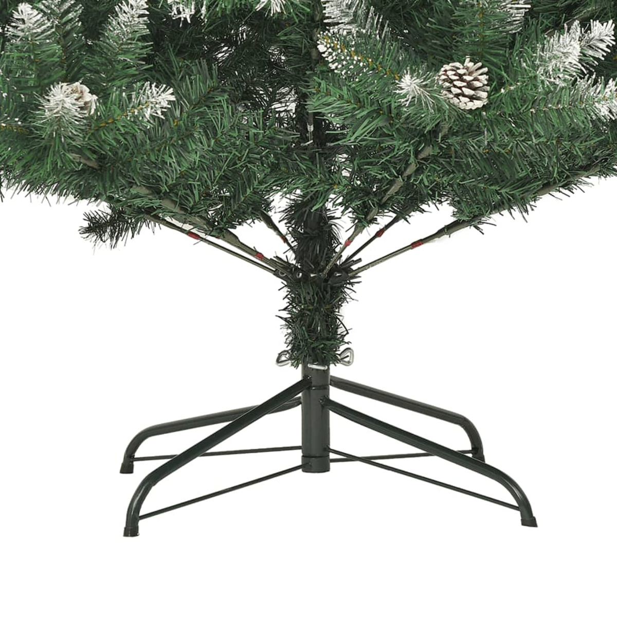 Der Sockel und die Äste eines grünen Weihnachtsbaums mit Tannenzapfen.