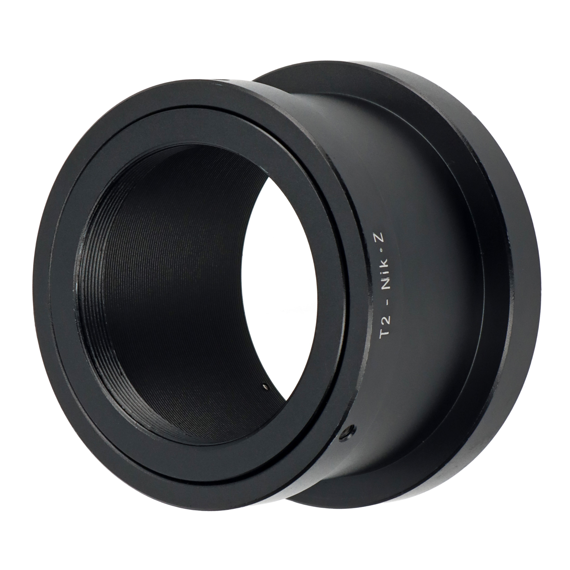 Ein schwarzer Objektivadapter in Ringform. Der Adapter hat eine Schraube und den Text T2 - Nik-Z.