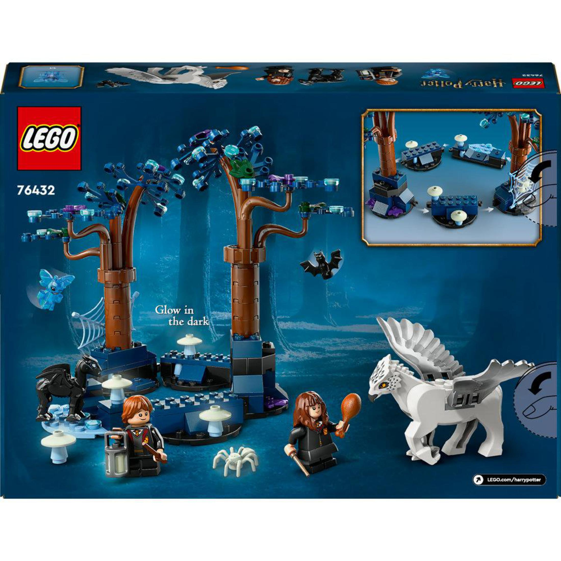 Lego-Set zeigt eine dunkle Waldszene mit Harry-Potter-Figuren und -Kreaturen. Es umfasst Bäume, Minifiguren und einen Pegasus.