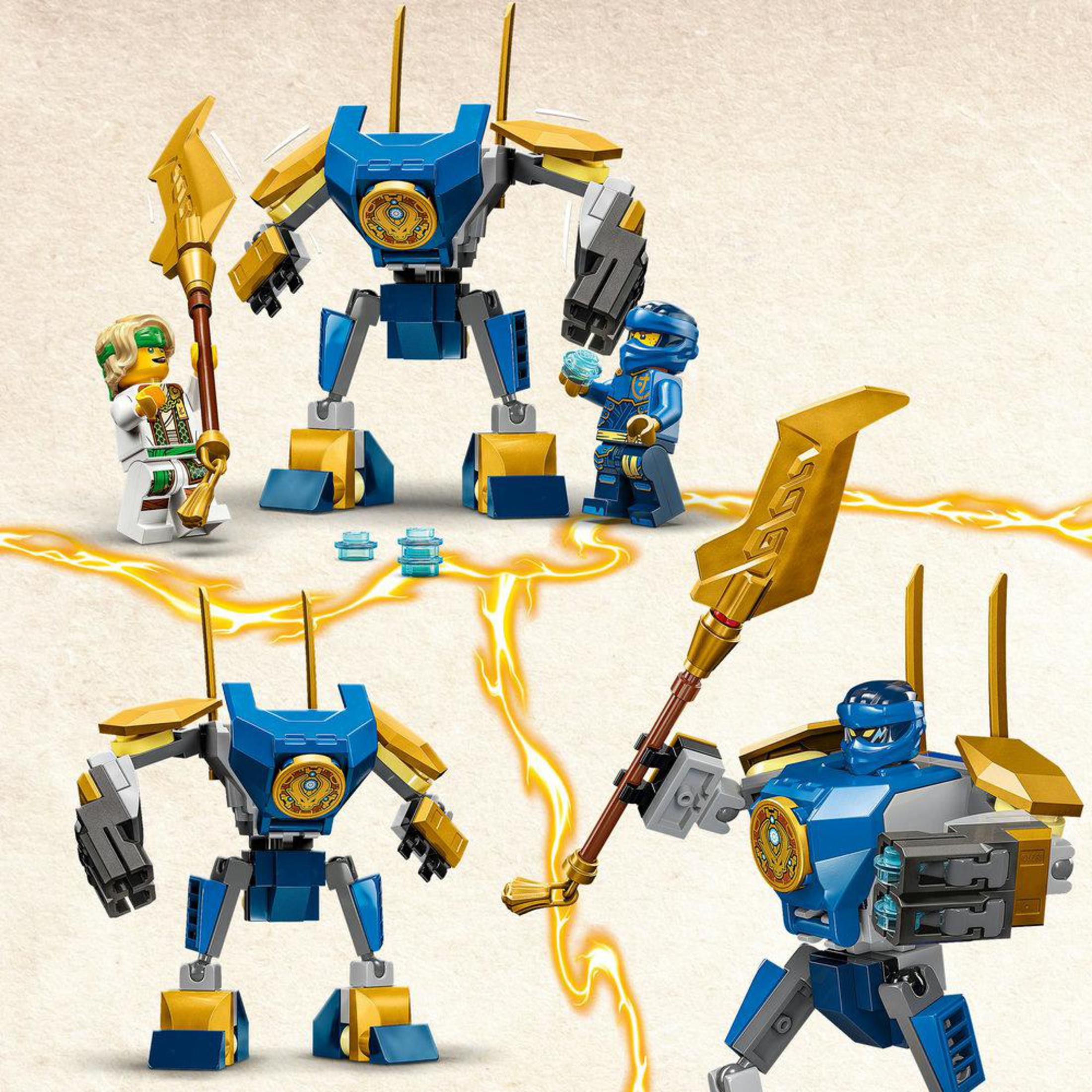 LEGO Ninjago mech set met blauwe en gouden mechs en minifiguren met gouden wapens.