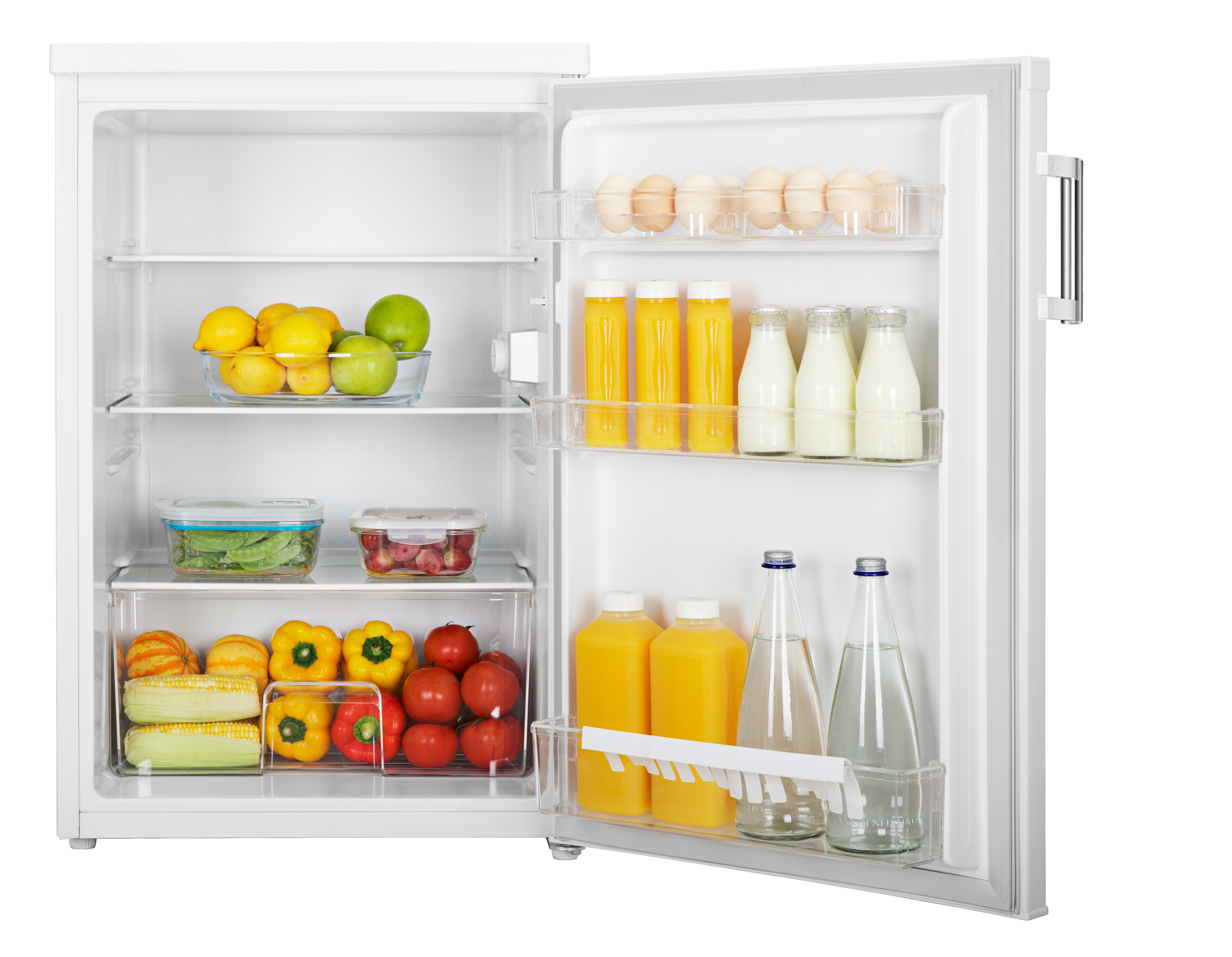Réfrigérateur blanc ouvert avec aliments : œufs, jus, lait, fruits et légumes.