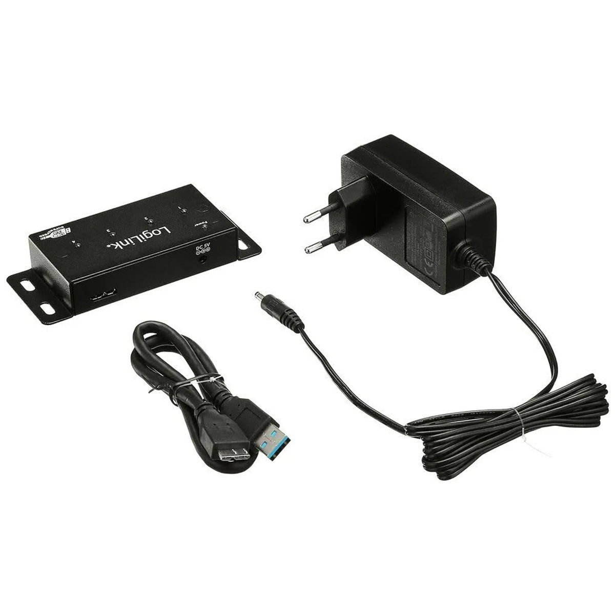 Dispositivi elettronici neri e cavi. Include un adattatore di alimentazione, un data hub e cavi USB.