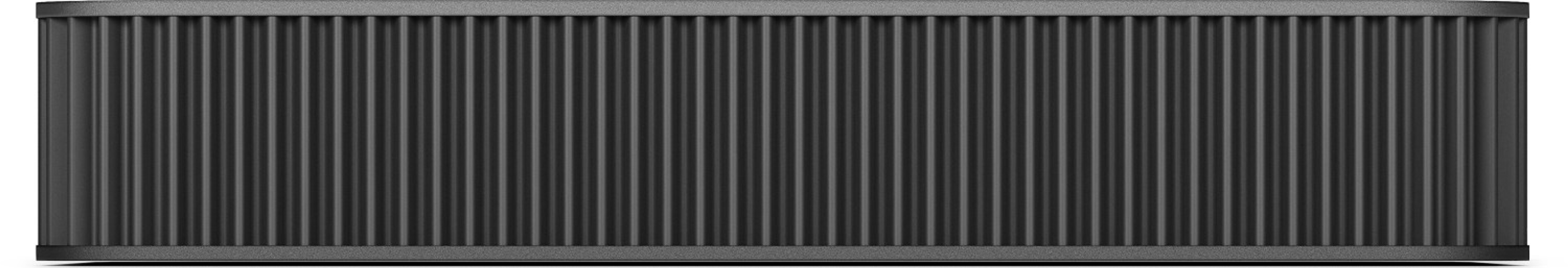 Czarny, prostokątny filtr powietrza z pionowymi, gęsto rozmieszczonymi szarymi prętami.