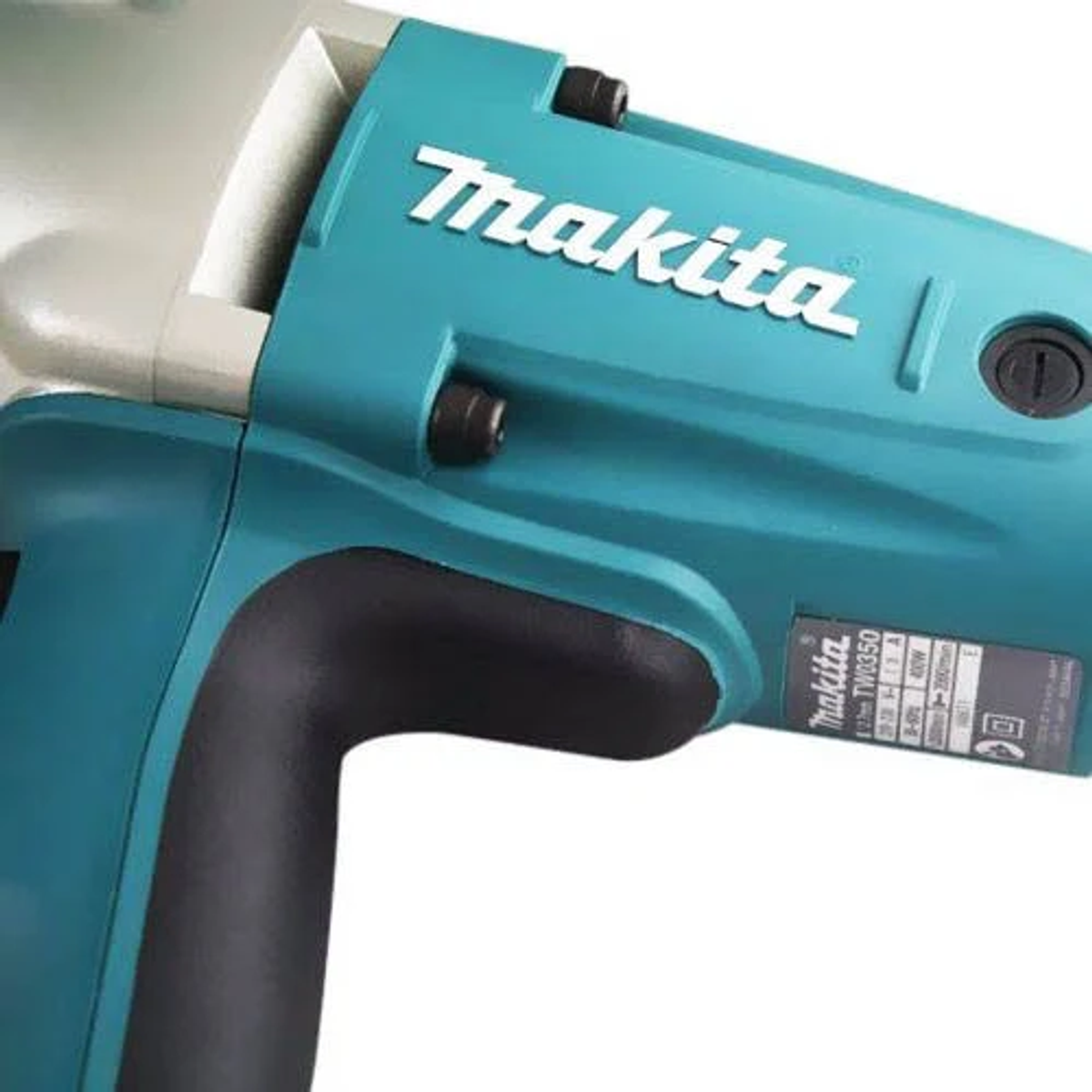 Primer plano de una herramienta Makita turquesa. El logotipo de Makita es visible.