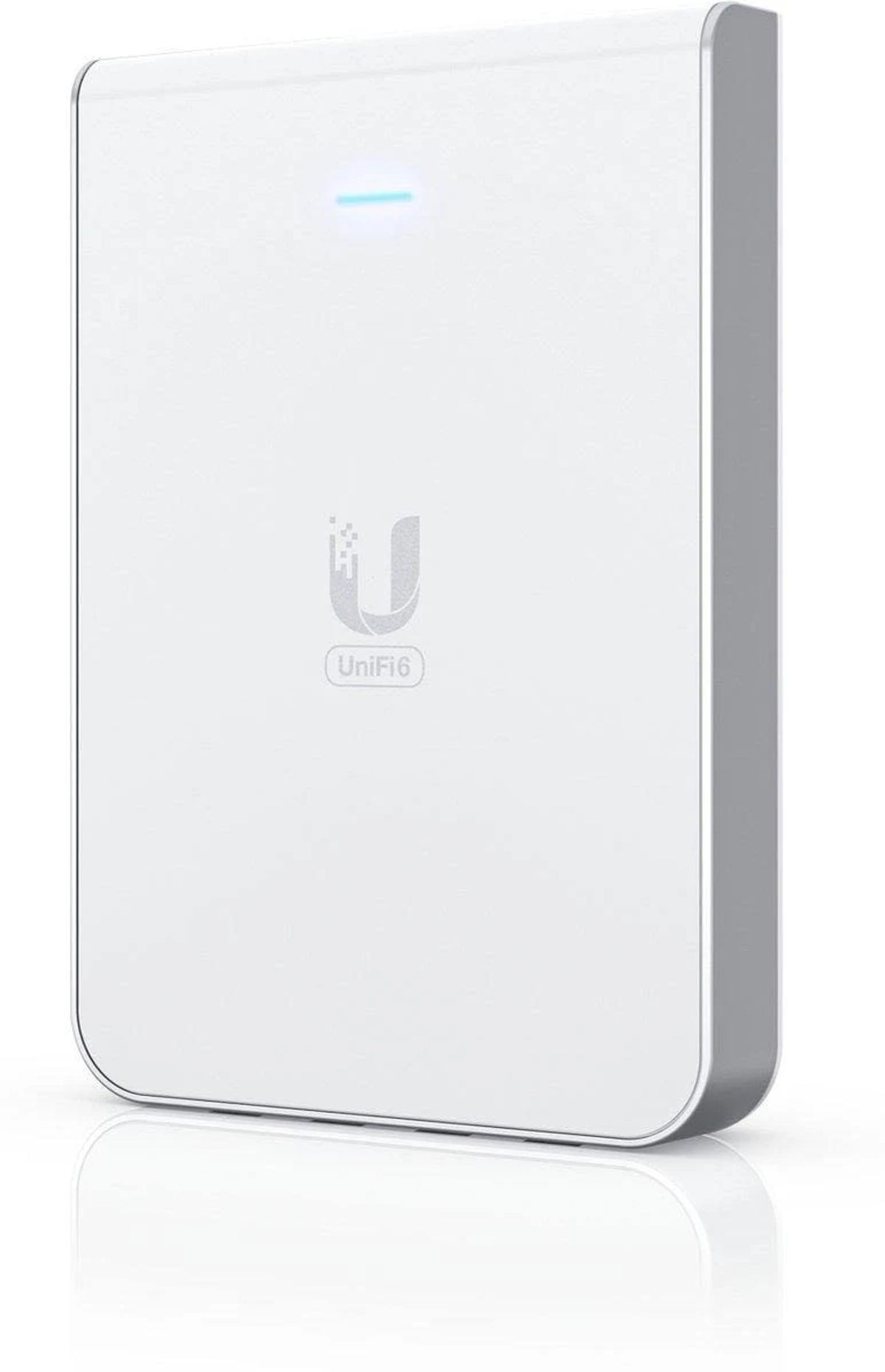 Białe urządzenie sieciowe. Logo UniFi6 jest nadrukowane na przedniej stronie. Białe tło.
