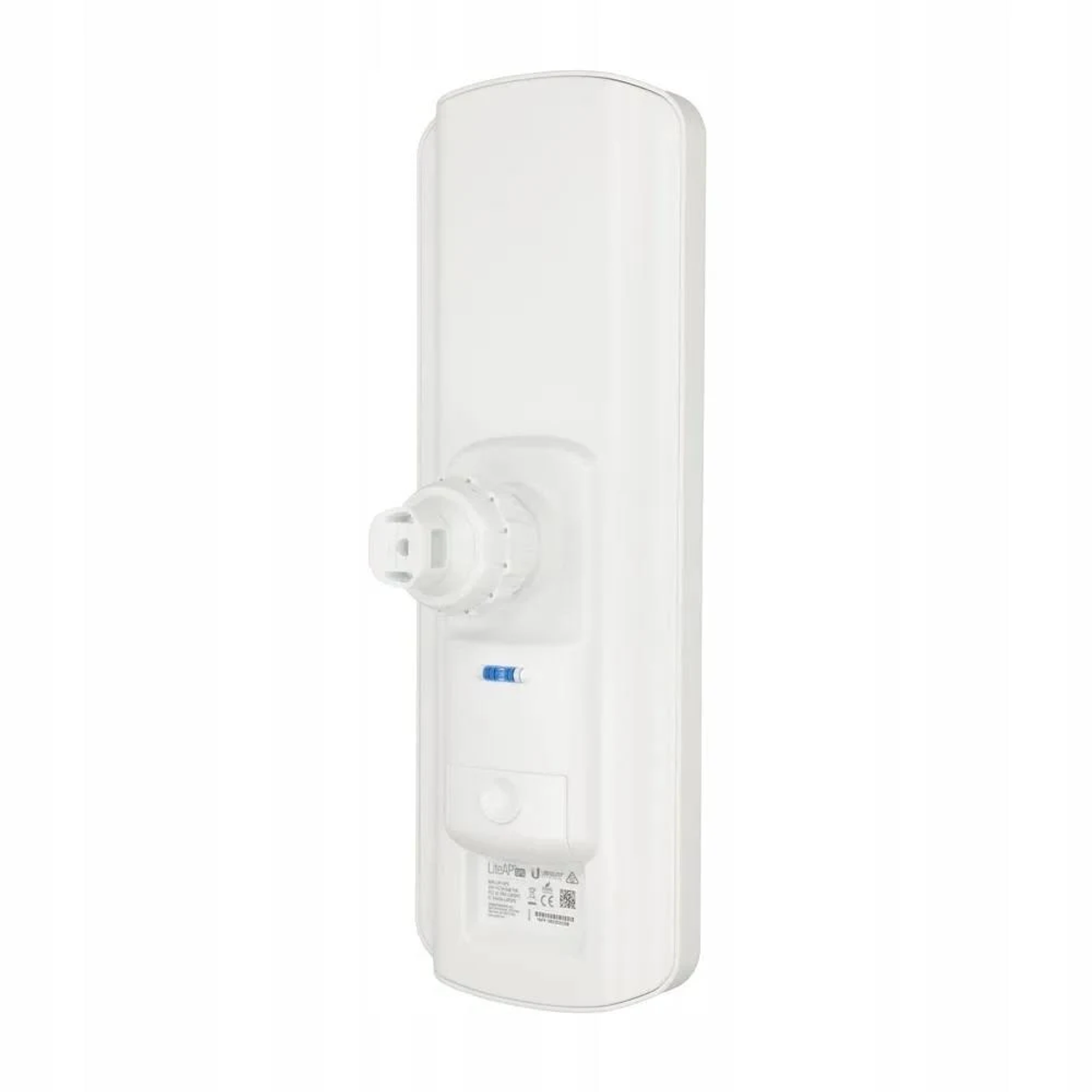 Un punto de acceso inalámbrico Ubiquiti blanco con conector cilíndrico y LED azul.