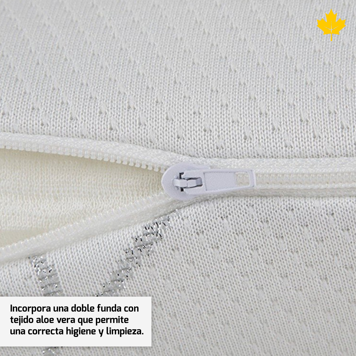 Primer plano de una almohada blanca con cremallera. ‘Doble funda con aloe vera’.
