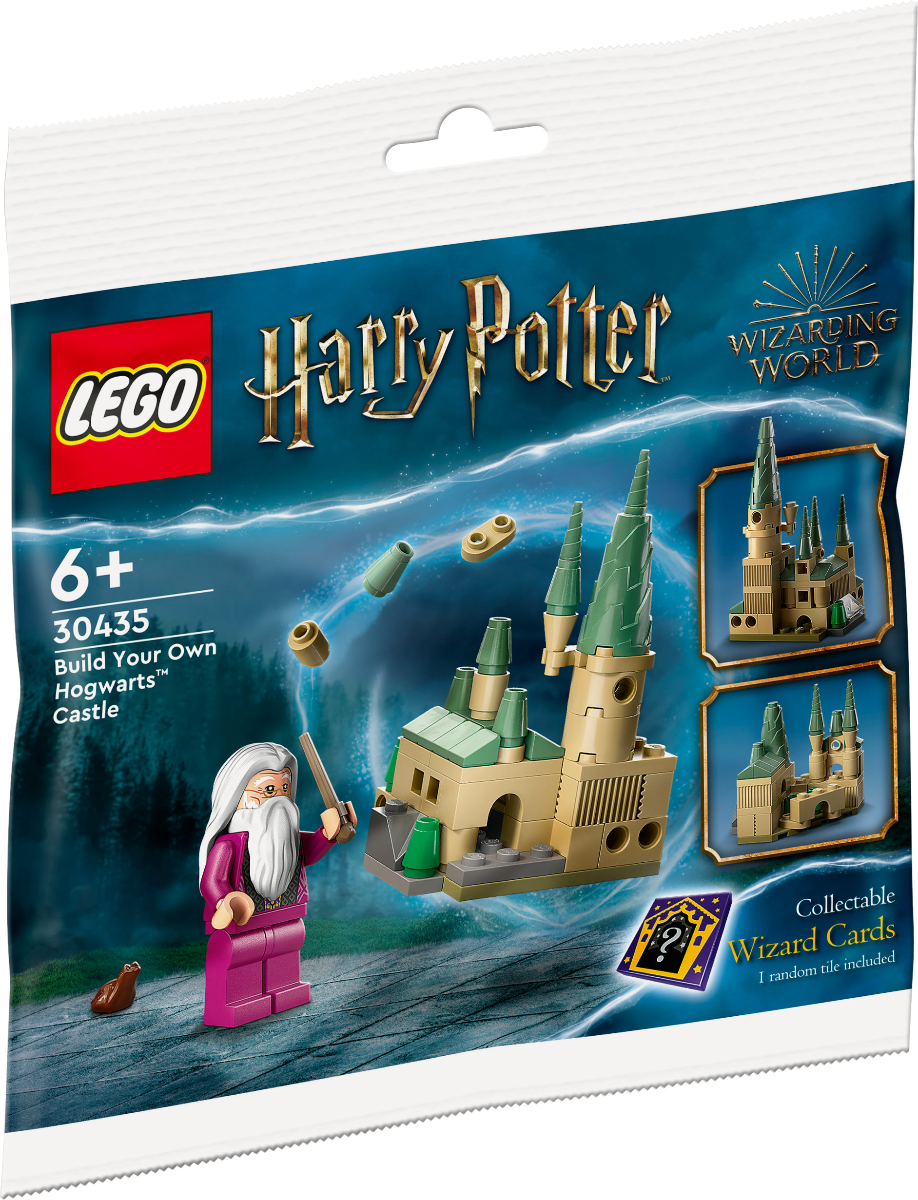Lego Harry Potter Set in einer Tüte. Schloss, Minifigur und Zauberkarten. Weißer Hintergrund.