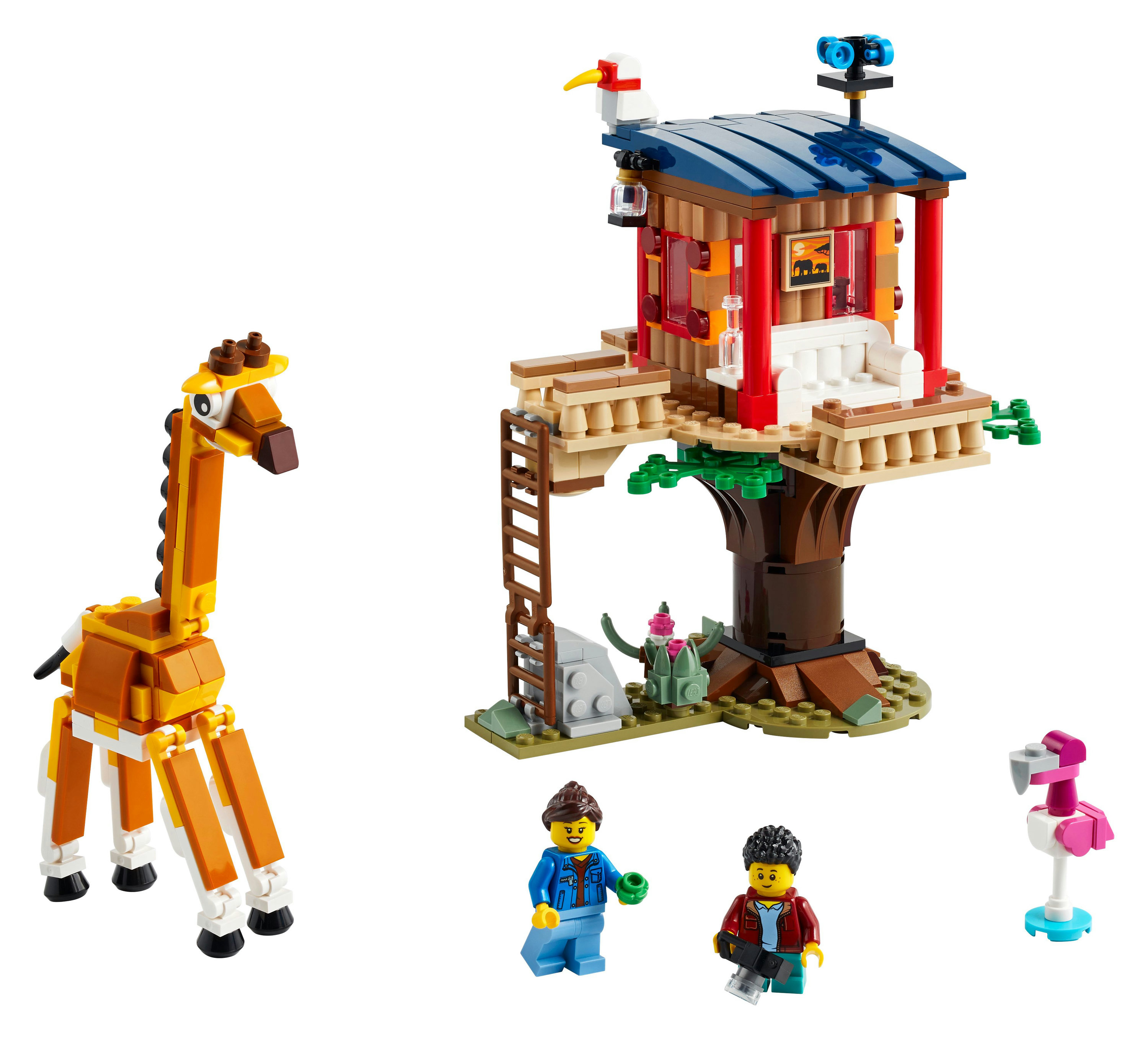 Set Lego con una giraffa, una casa sull'albero, due minifigure e un fenicottero. Sfondo bianco.
