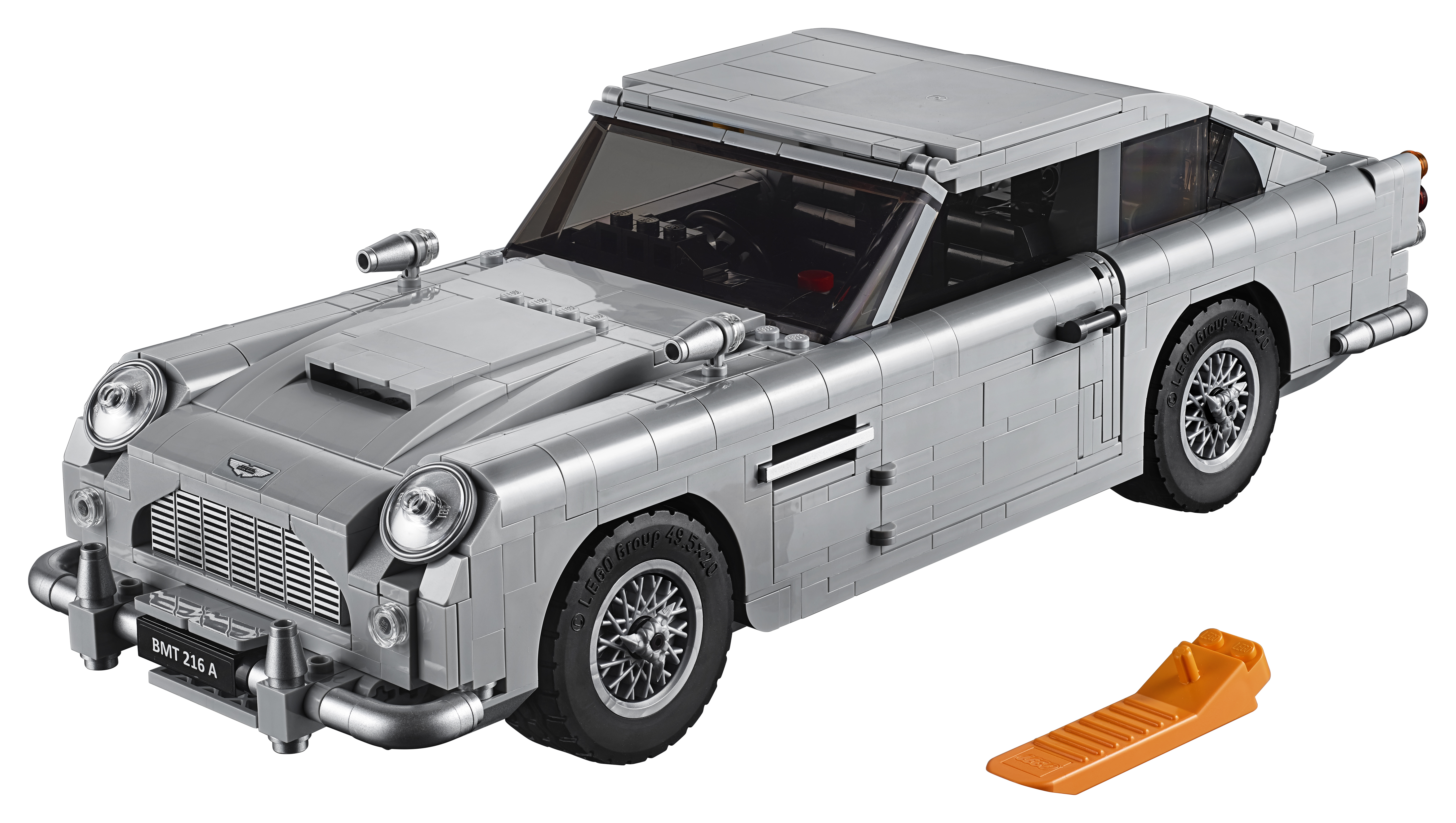 Lego James Bond Aston Martin modelauto. Zilver, met zwarte banden. Inclusief een oranje wig.