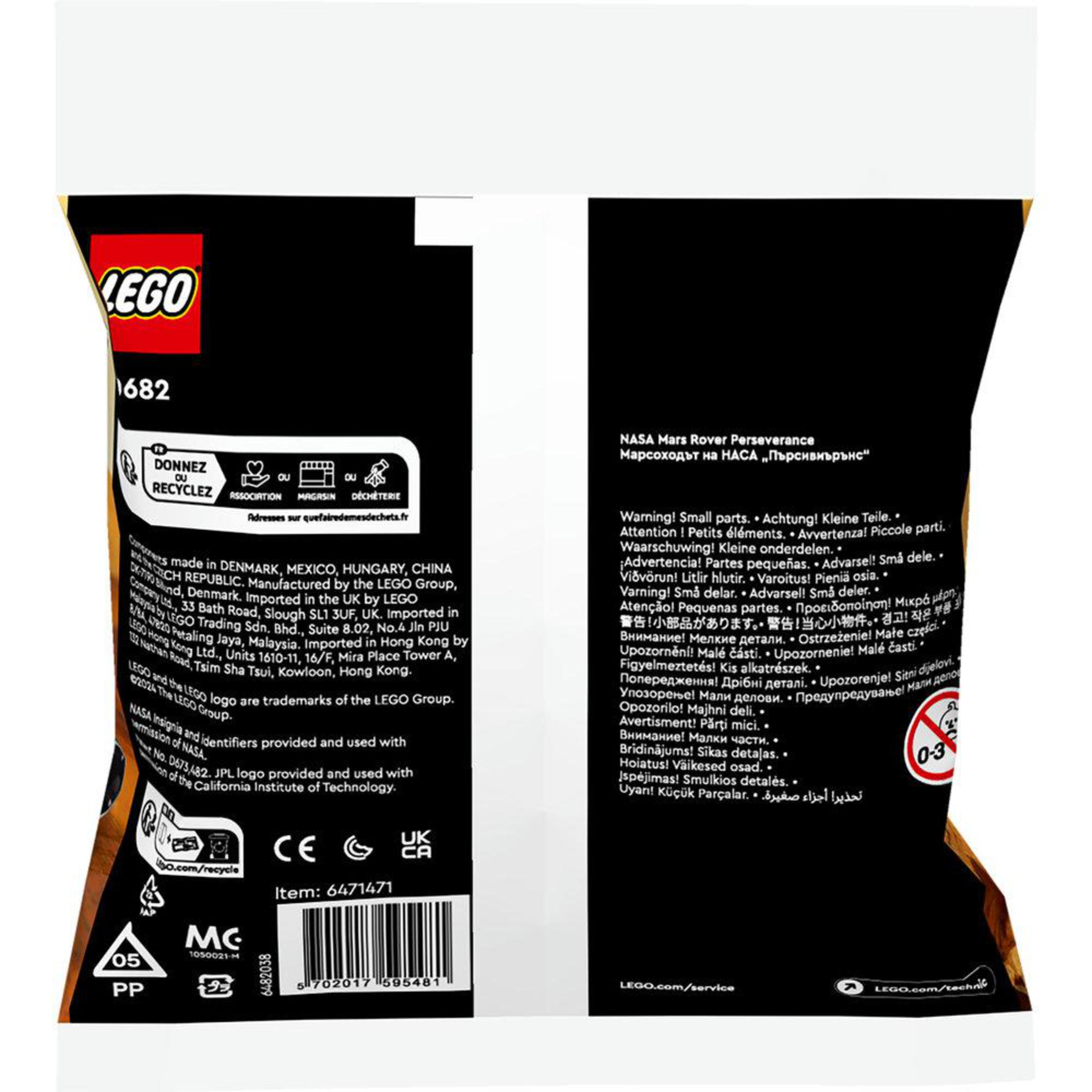 Lego verpakking, zwart, met tekst in meerdere talen. Waarschuwing kleine onderdelen zichtbaar.