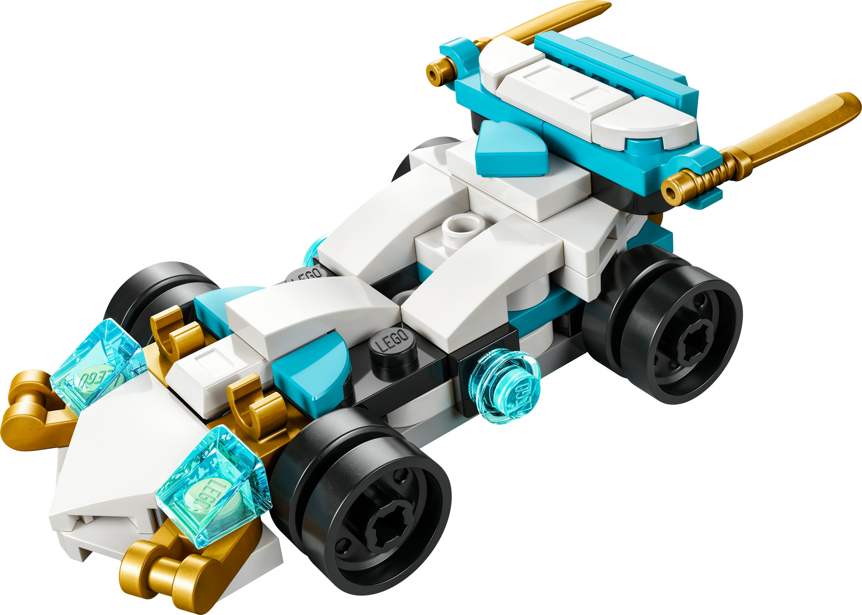 LEGO Ninjago set: Een witte, blauwe en gouden raceauto met transparante edelstenen.