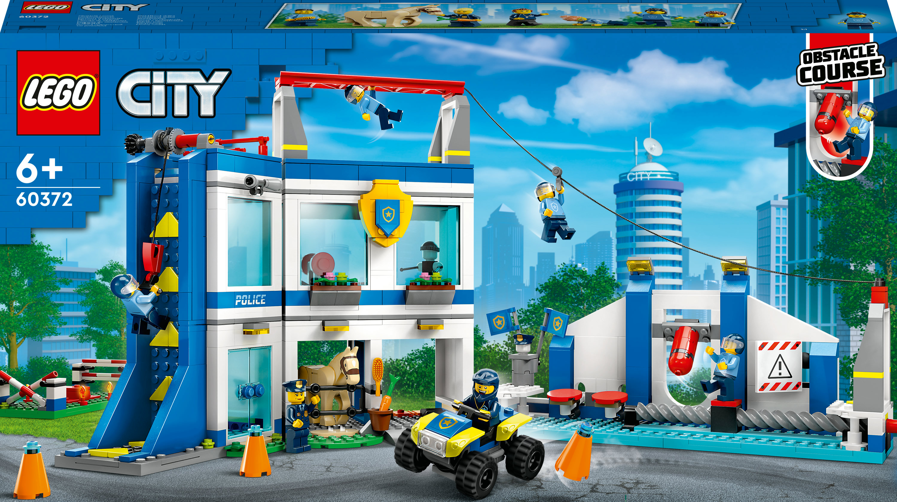 Ein Lego City Polizeistation-Set mit Figuren, einem Fahrzeug und einer Hindernisparcours-Szene.