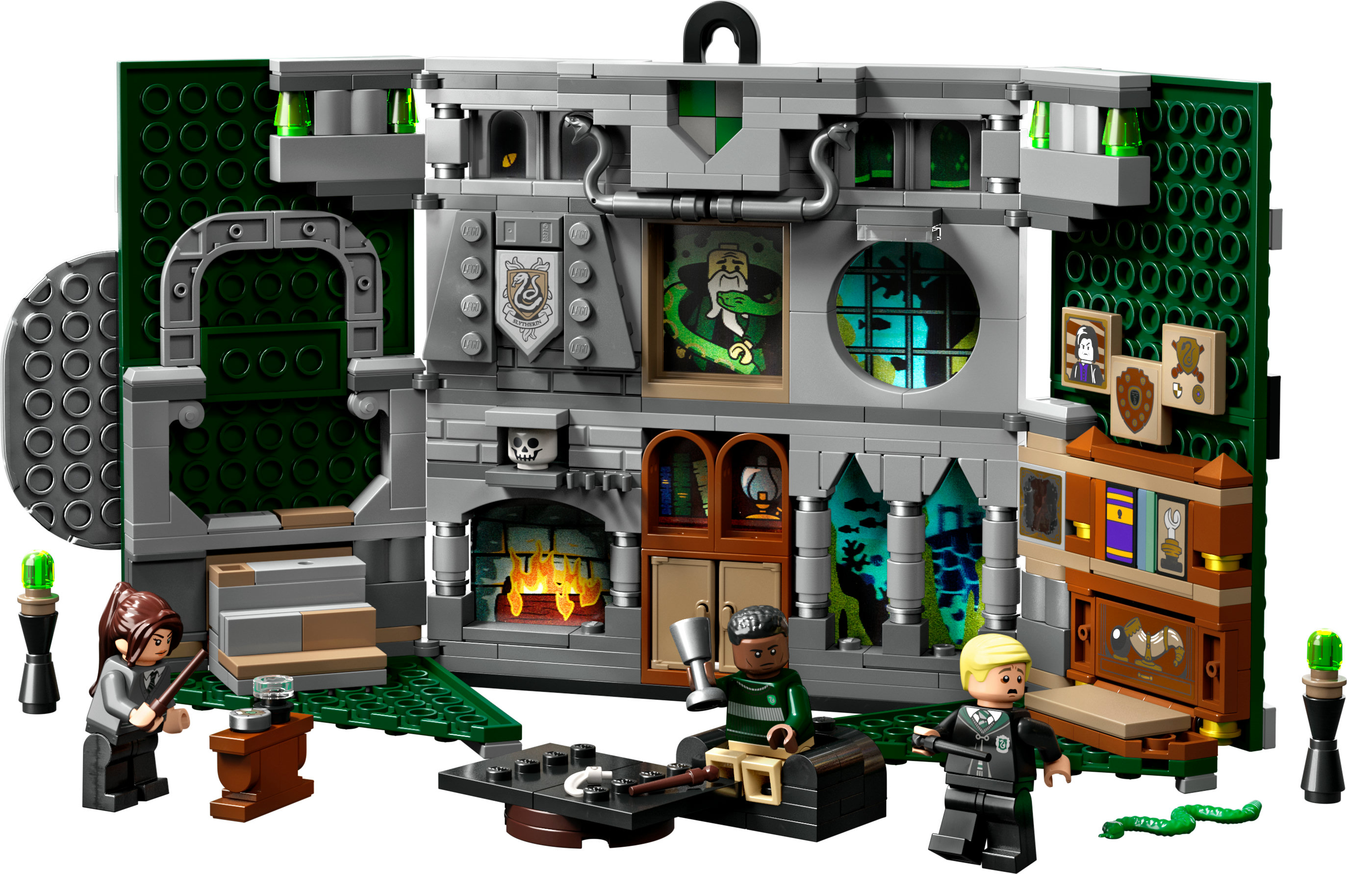 LEGO Harry Potter Set von Hogwarts Kammer des Schreckens mit Figuren und einer Schlange.