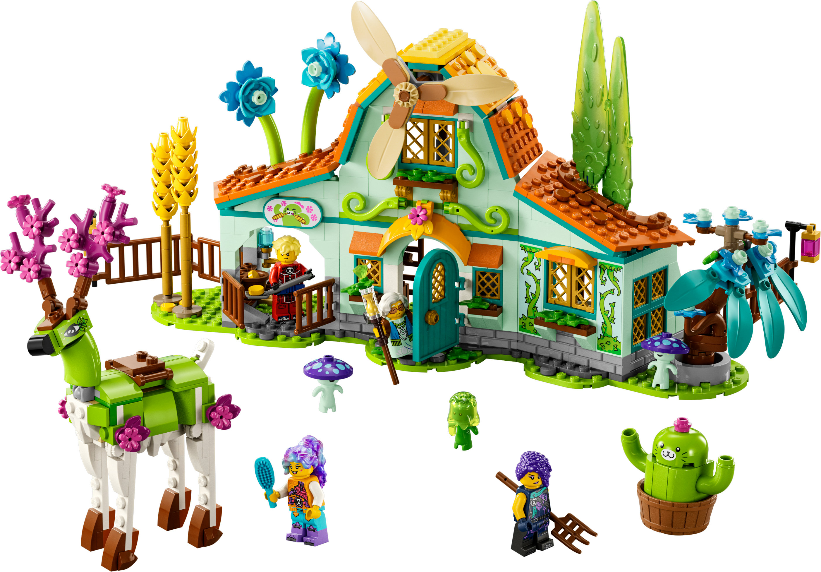 Ein LEGO-Set eines skurrilen Hauses mit einem Hirsch, verschiedenen Minifiguren und dekorativen Elementen.