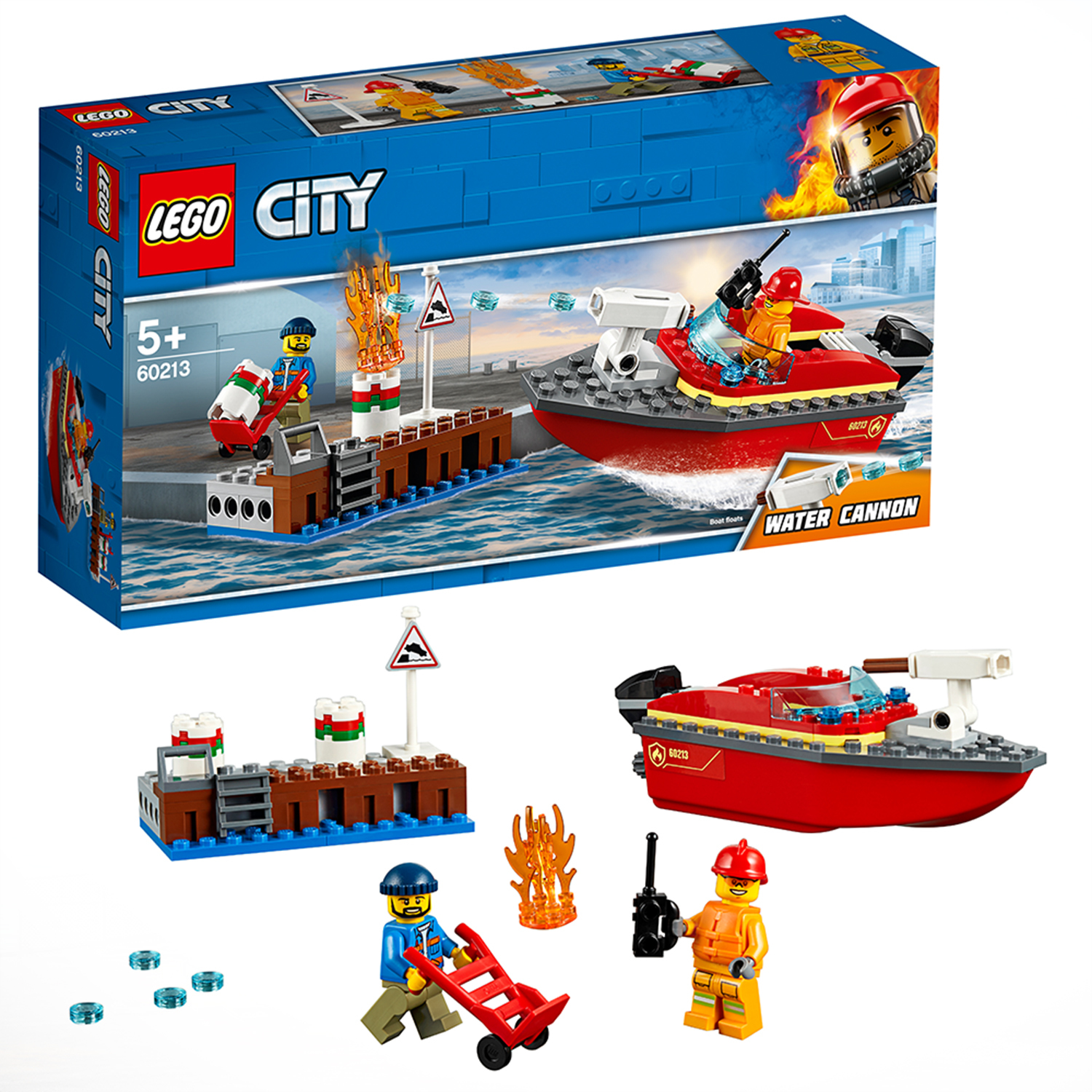 Lego City set met een brandweerboot, dok en figuren. De doos toont de details van de set.