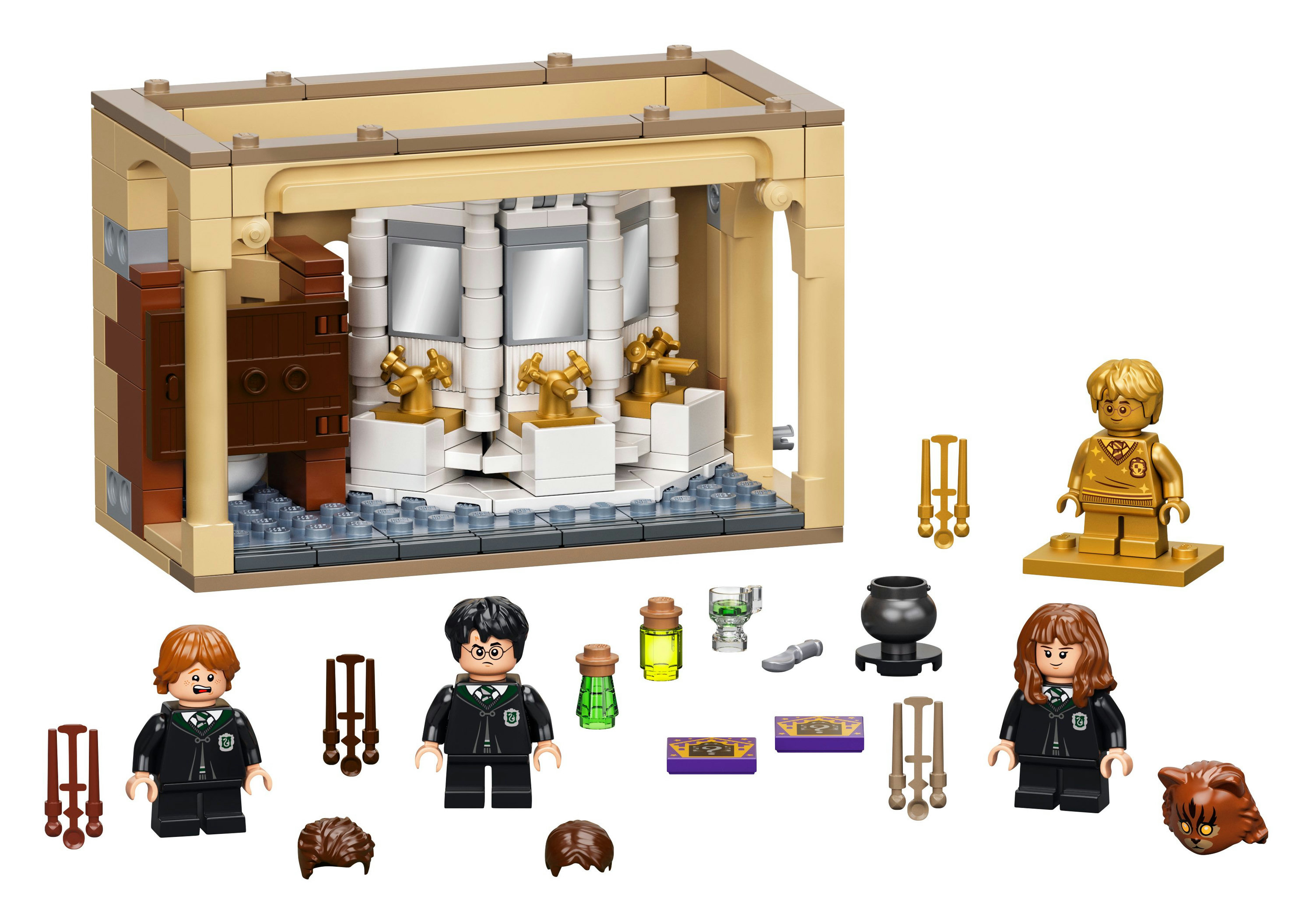 Ein Lego Harry Potter Set mit Hogwarts-Szenen und Minifiguren von Harry, Ron und Hermine. Einige goldene Statuen.