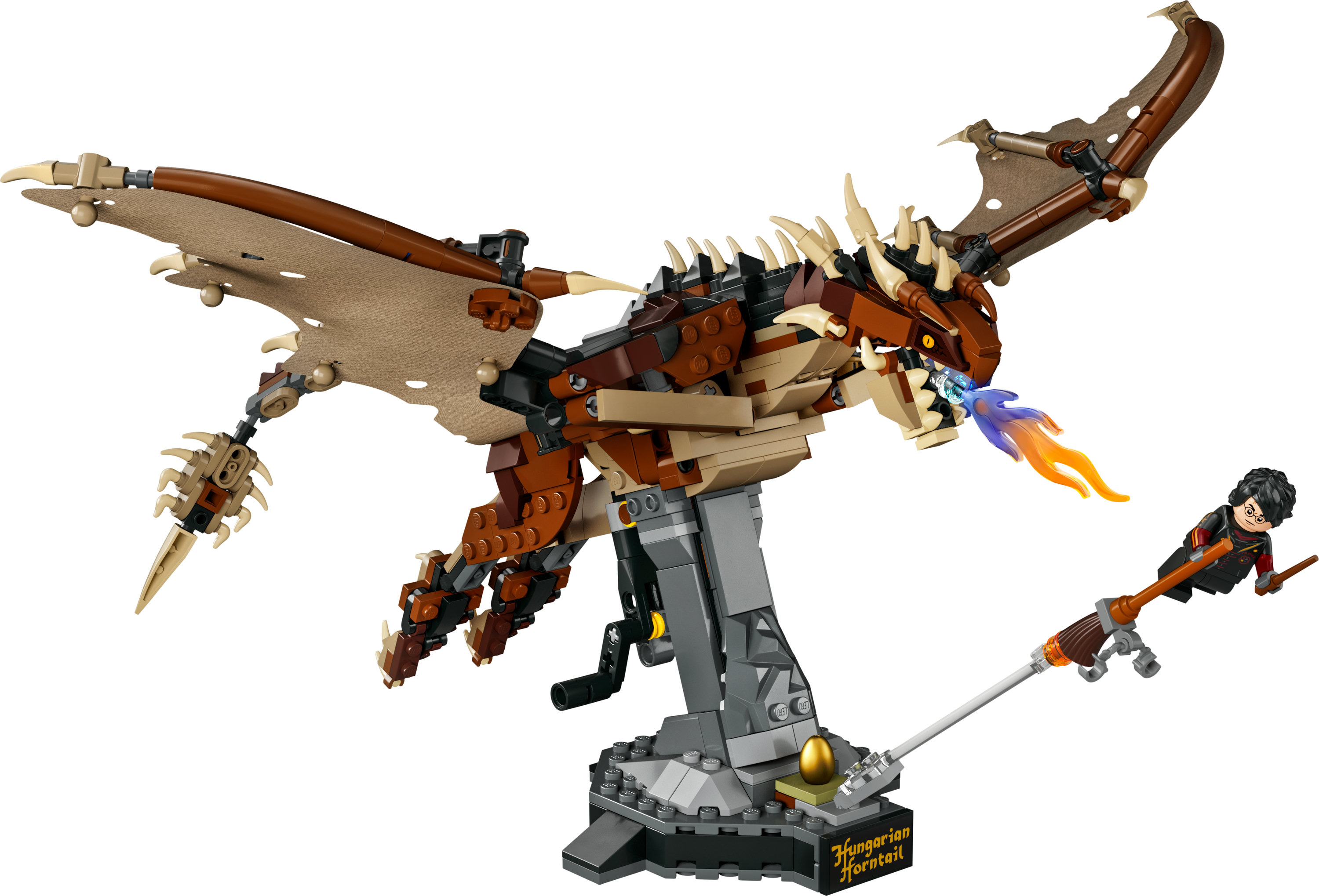 Model LEGO Harry Potter Węgierski Smok Rogogon z minifigurką Harry'ego Pottera na miotle.