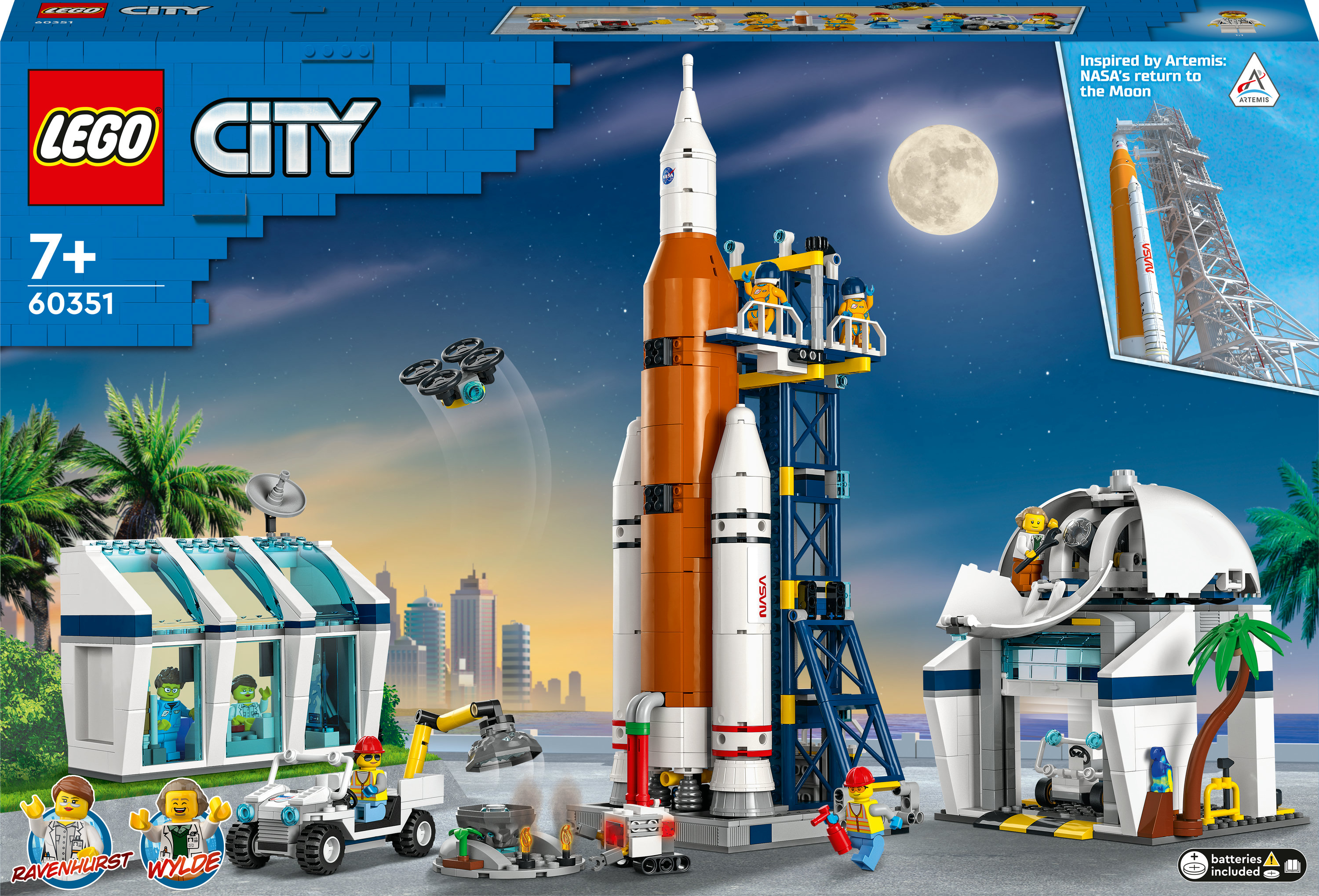 Zestaw Lego City: miejsce startu rakiety z dużą rakietą, budynkami, figurkami i księżycowym tłem.