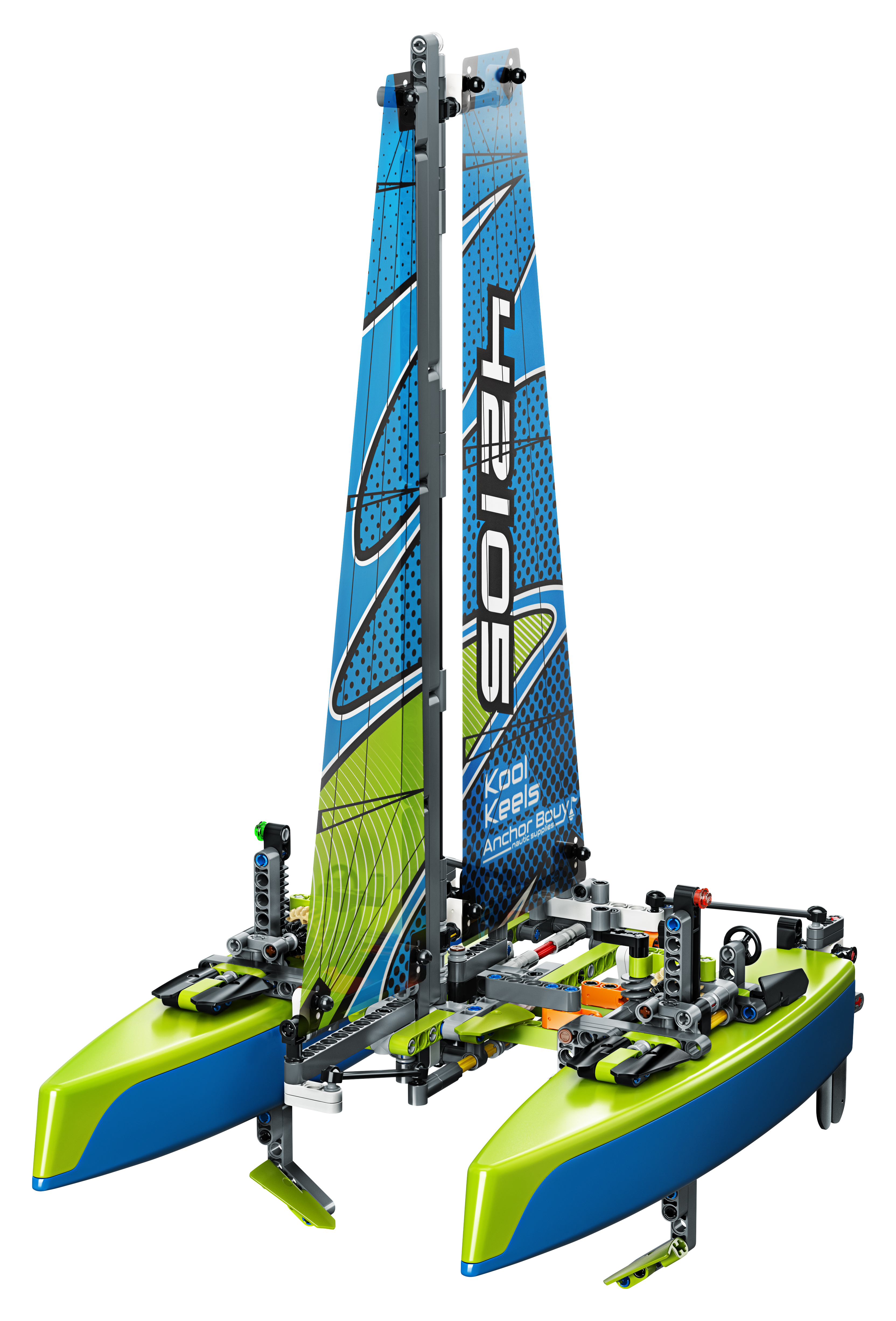 Lego Technic Katamaran Spielzeug, mit blauen und grünen Segeln auf weißem Hintergrund.