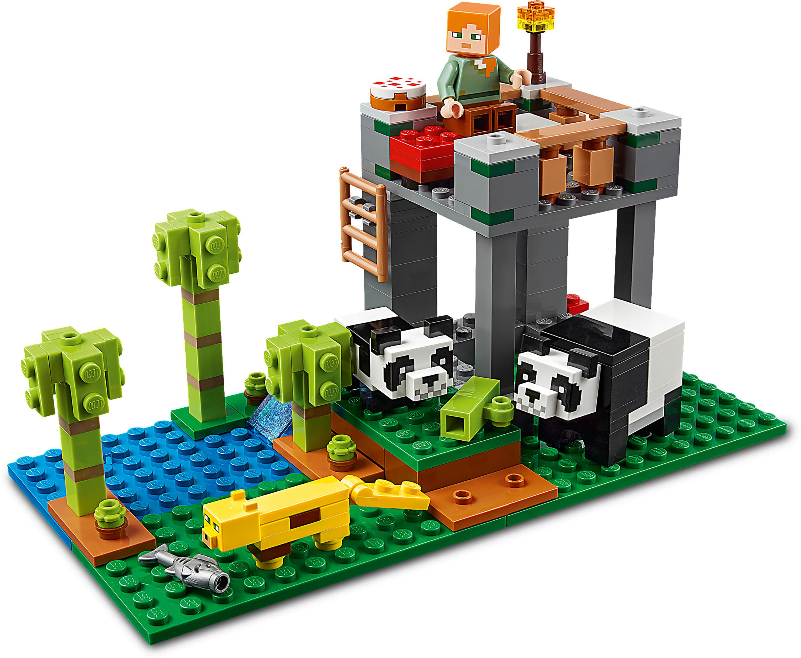 Zestaw Lego Minecraft. Scena z pandami, drzewami, budowlą z minifigurką i wodą.