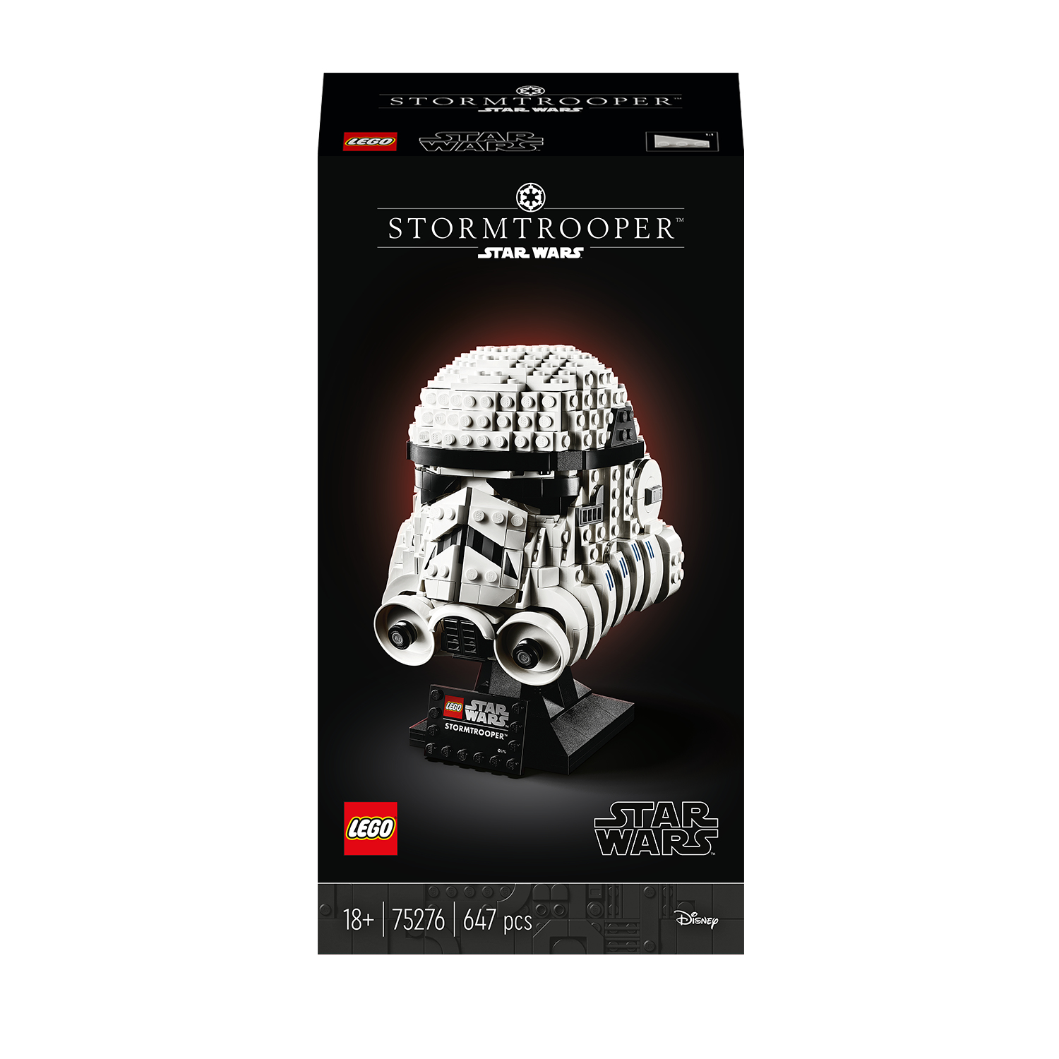 Scatola del casco Lego Star Wars Stormtrooper. Casco bianco e nero su supporto. Sfondo nero.