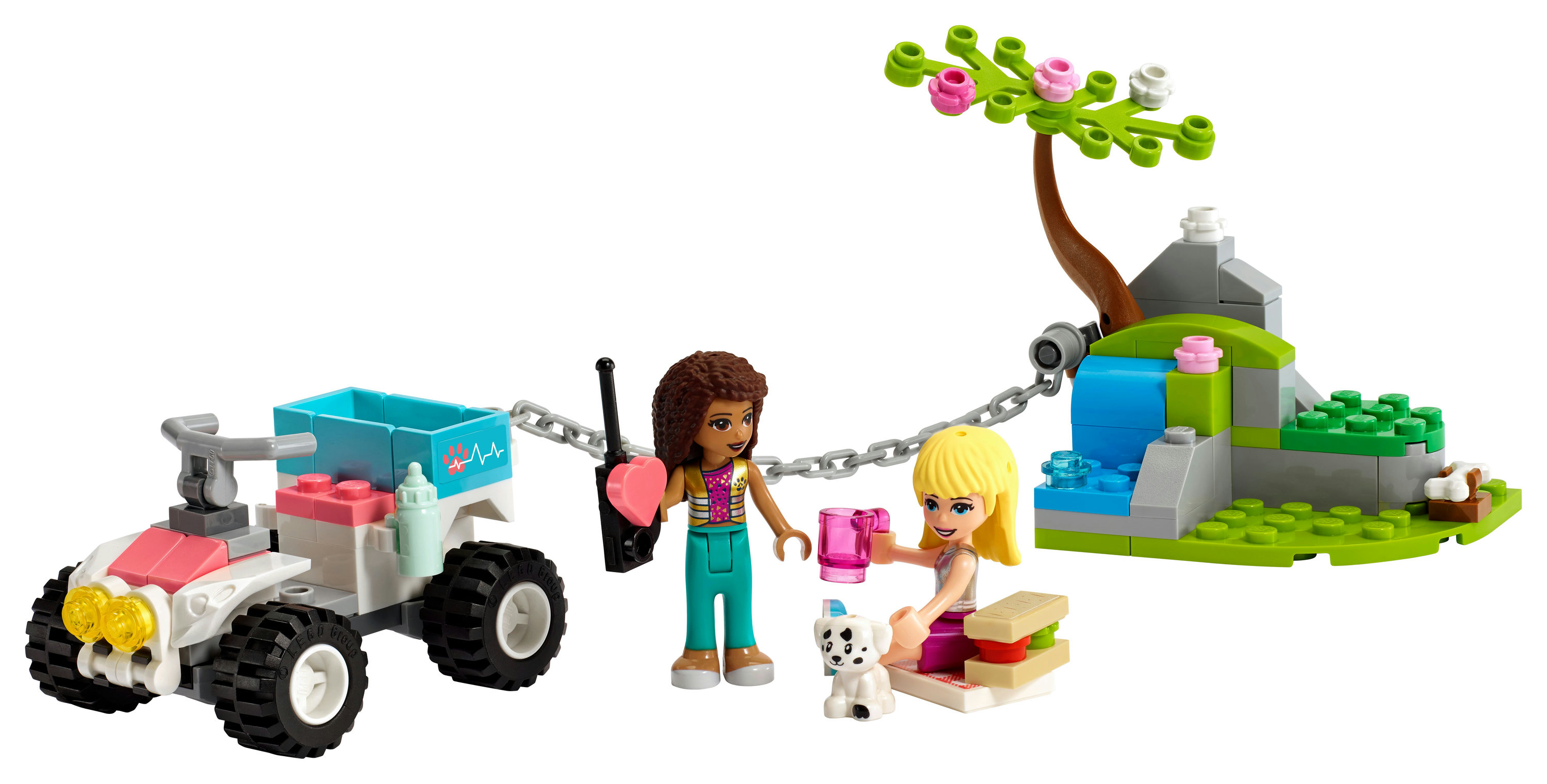 Ein LEGO Friends-Set mit Figuren, einem Quad, einer Picknick-Szene und einem Wasserfall.