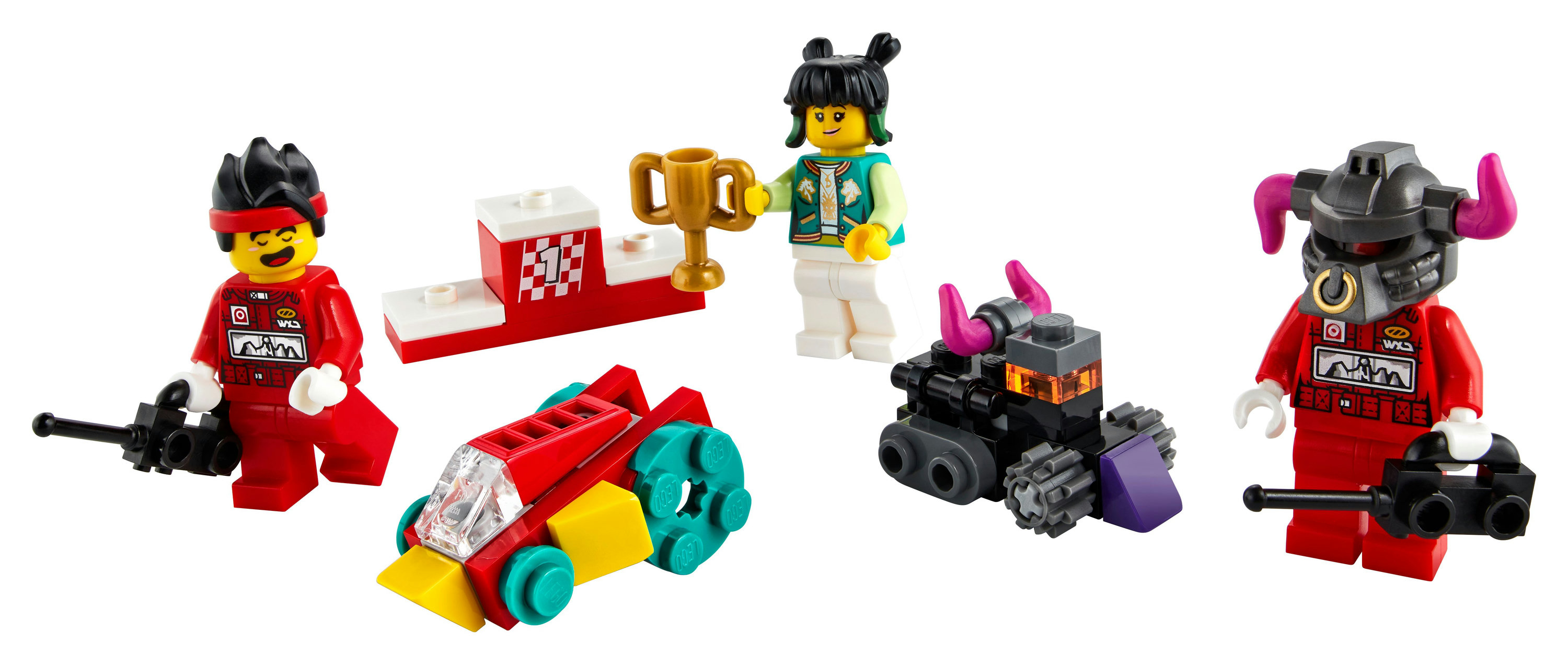 Piloti e veicoli Lego su sfondo bianco. Include trofei e un podio.