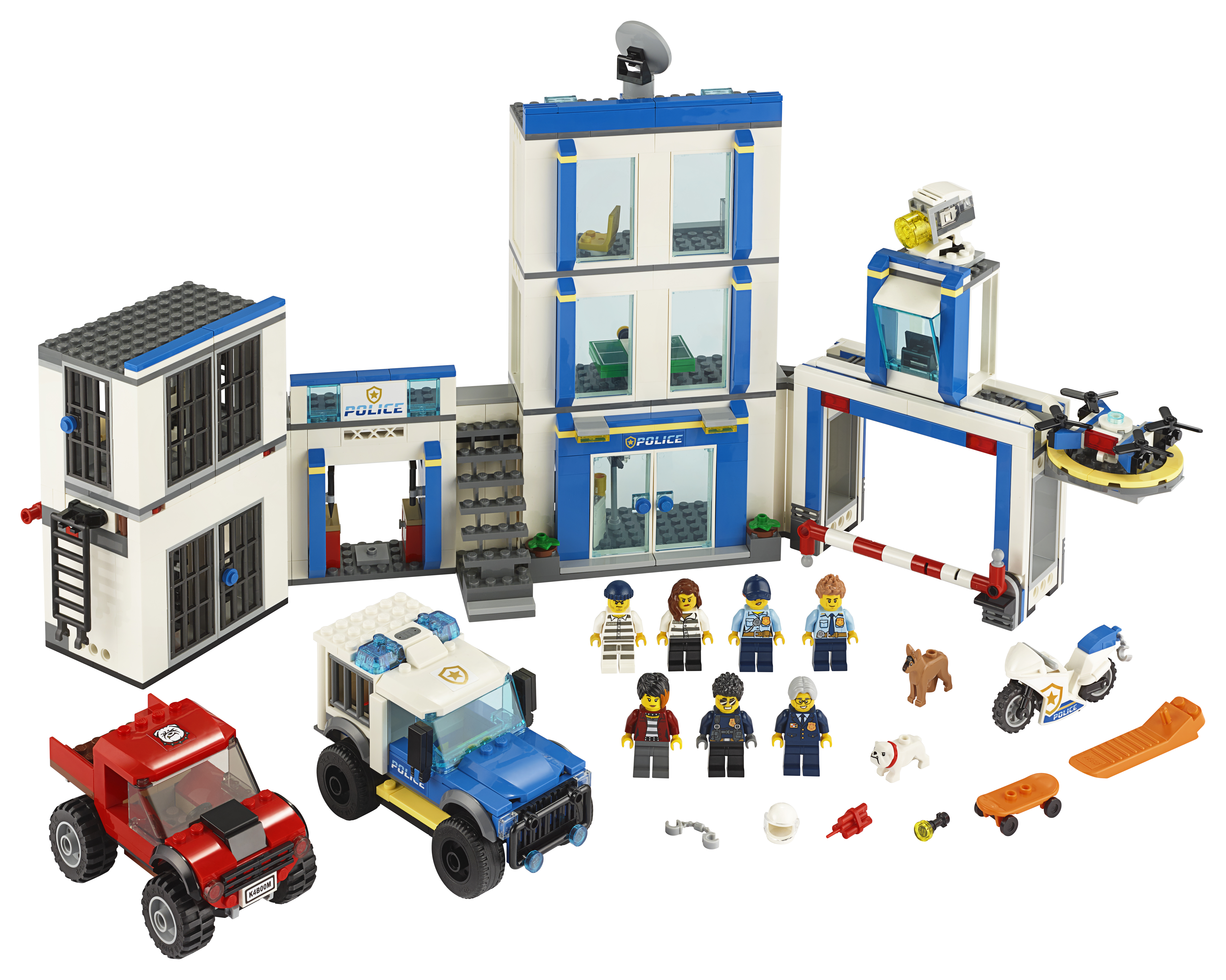 Ein LEGO City Polizeistation-Set mit verschiedenen Figuren, Fahrzeugen und Zubehör. Das Set ist vollständig montiert.