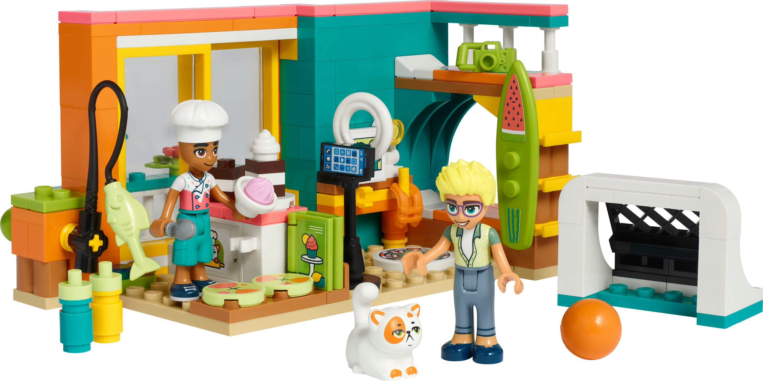 Ensemble LEGO Friends : scène de cuisine avec figurines, chat et accessoires. Couleurs vives et design détaillé.