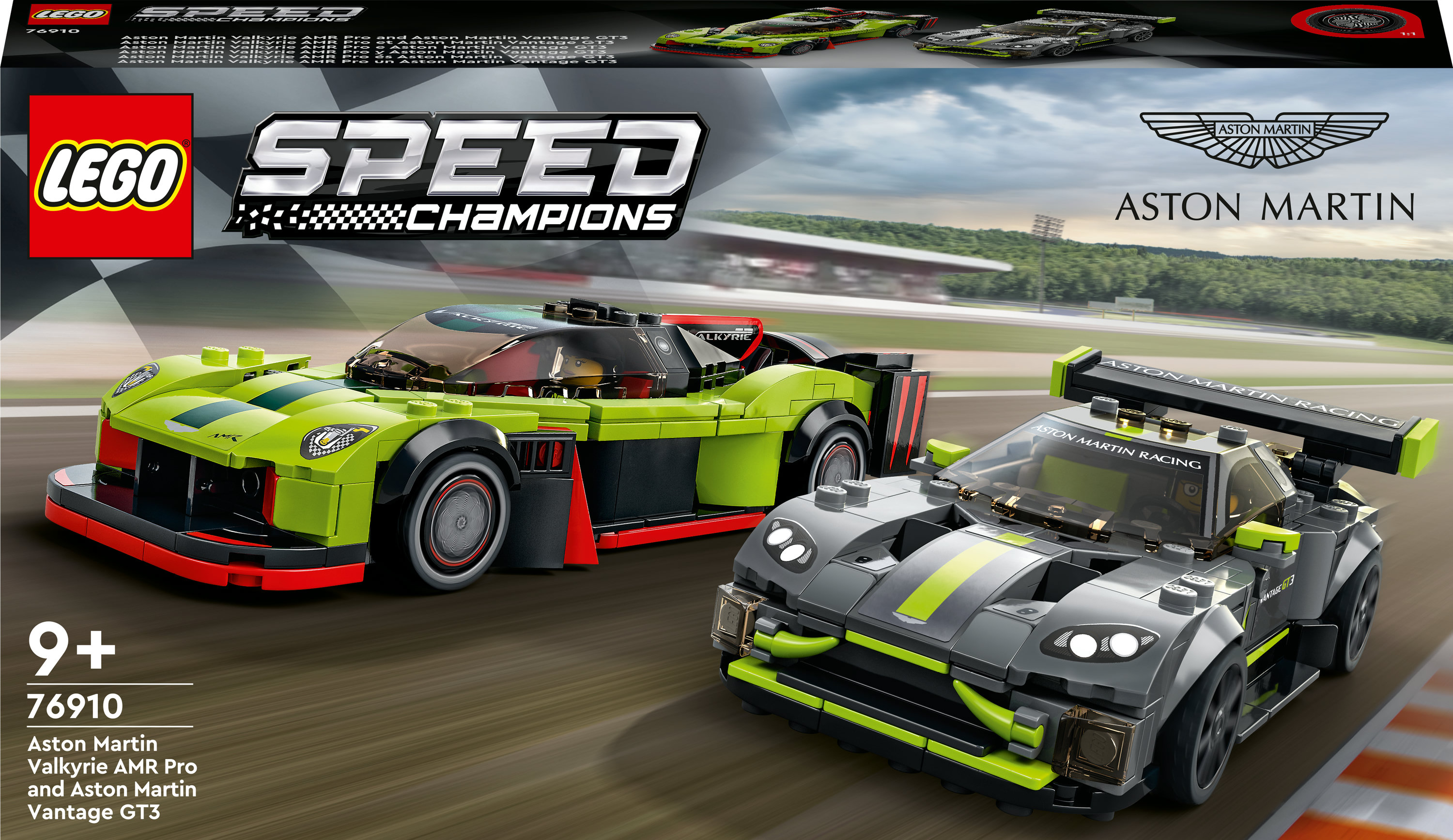 Zestaw Lego Speed Champions z dwoma samochodami wyścigowymi Aston Martin, zielonym i szarym, na torze.