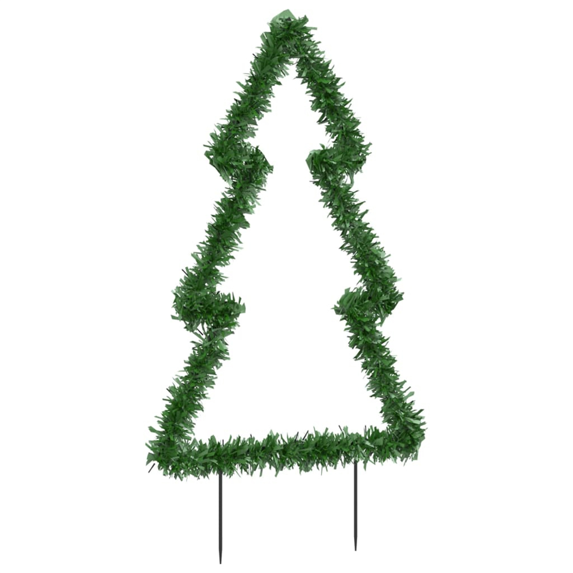 Eine grüne Weihnachtsbaum-Umrisslinie aus grüner Girlande und Metallpfählen.