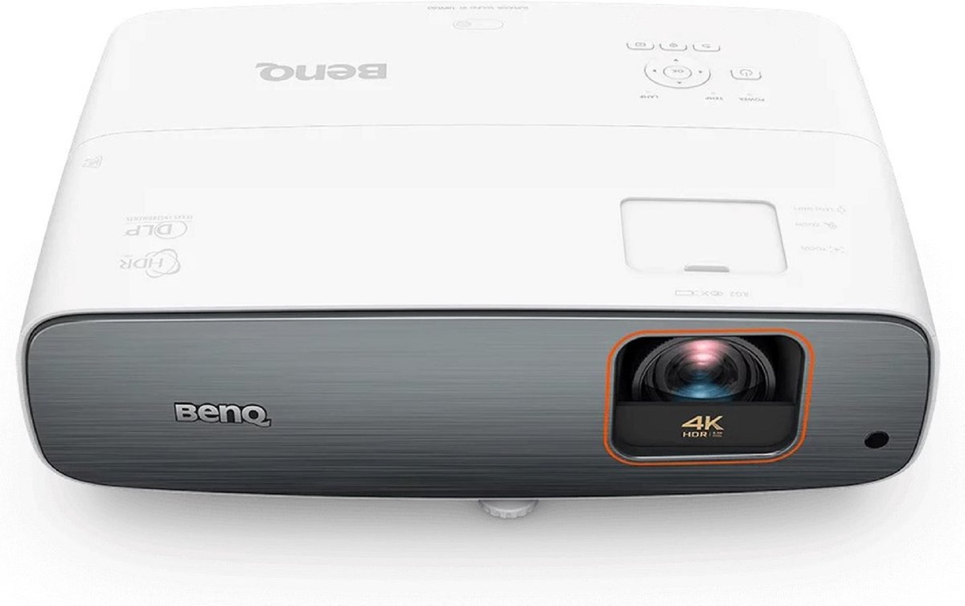 Un proyector BenQ blanco con un panel frontal gris. Tiene una lente y varios botones de control.