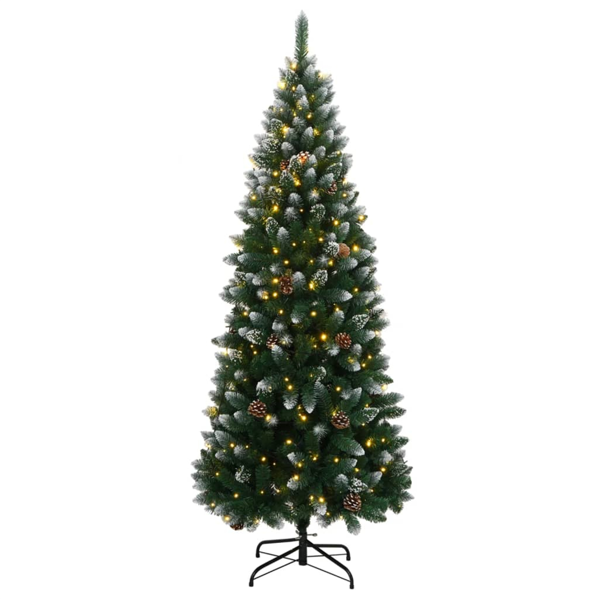 Hoher, grüner Weihnachtsbaum mit Lichtern und Tannenzapfen. Weißer Hintergrund.