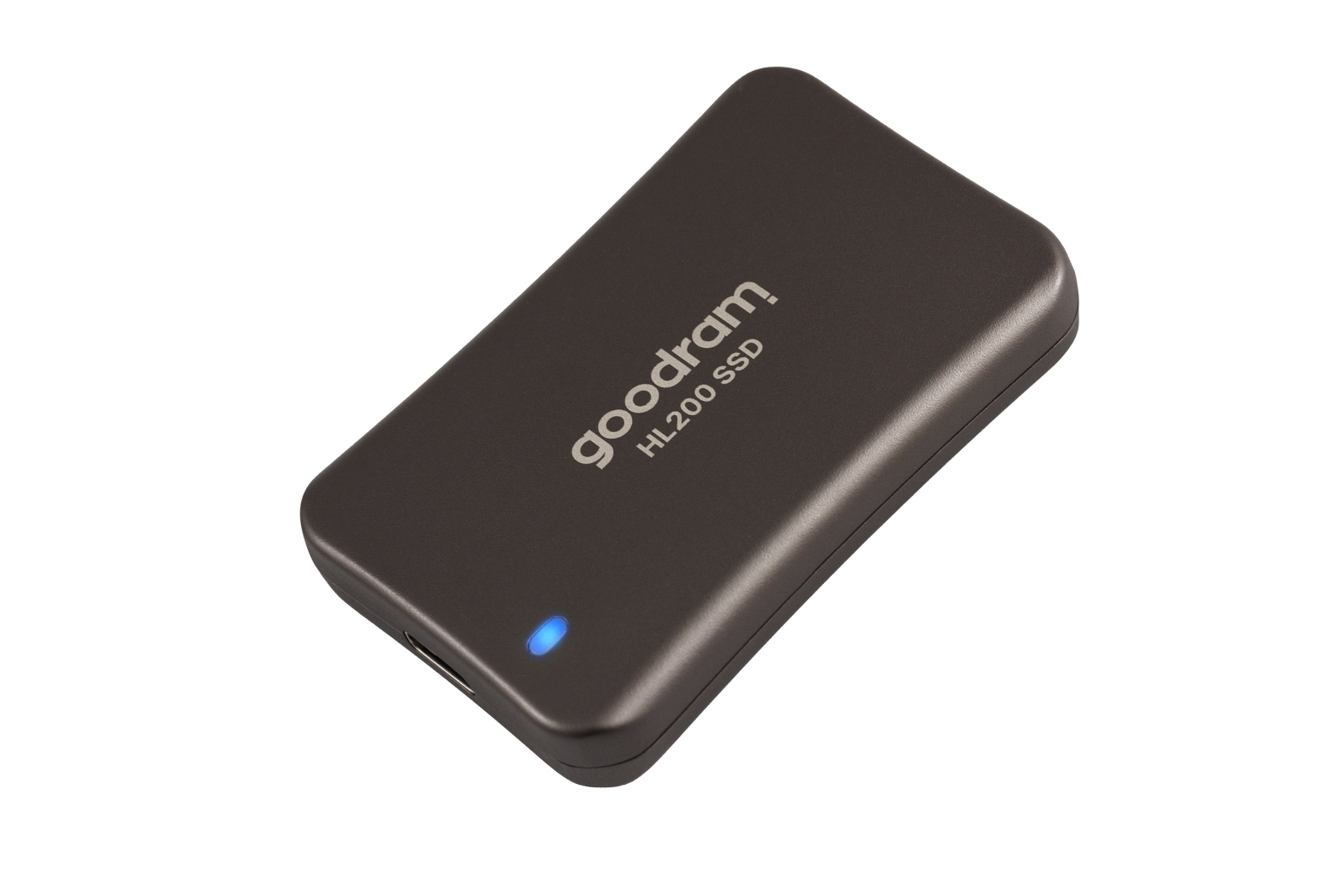 Un SSD Goodram HL200 grigio scuro con indicatore LED blu e finitura lucida.