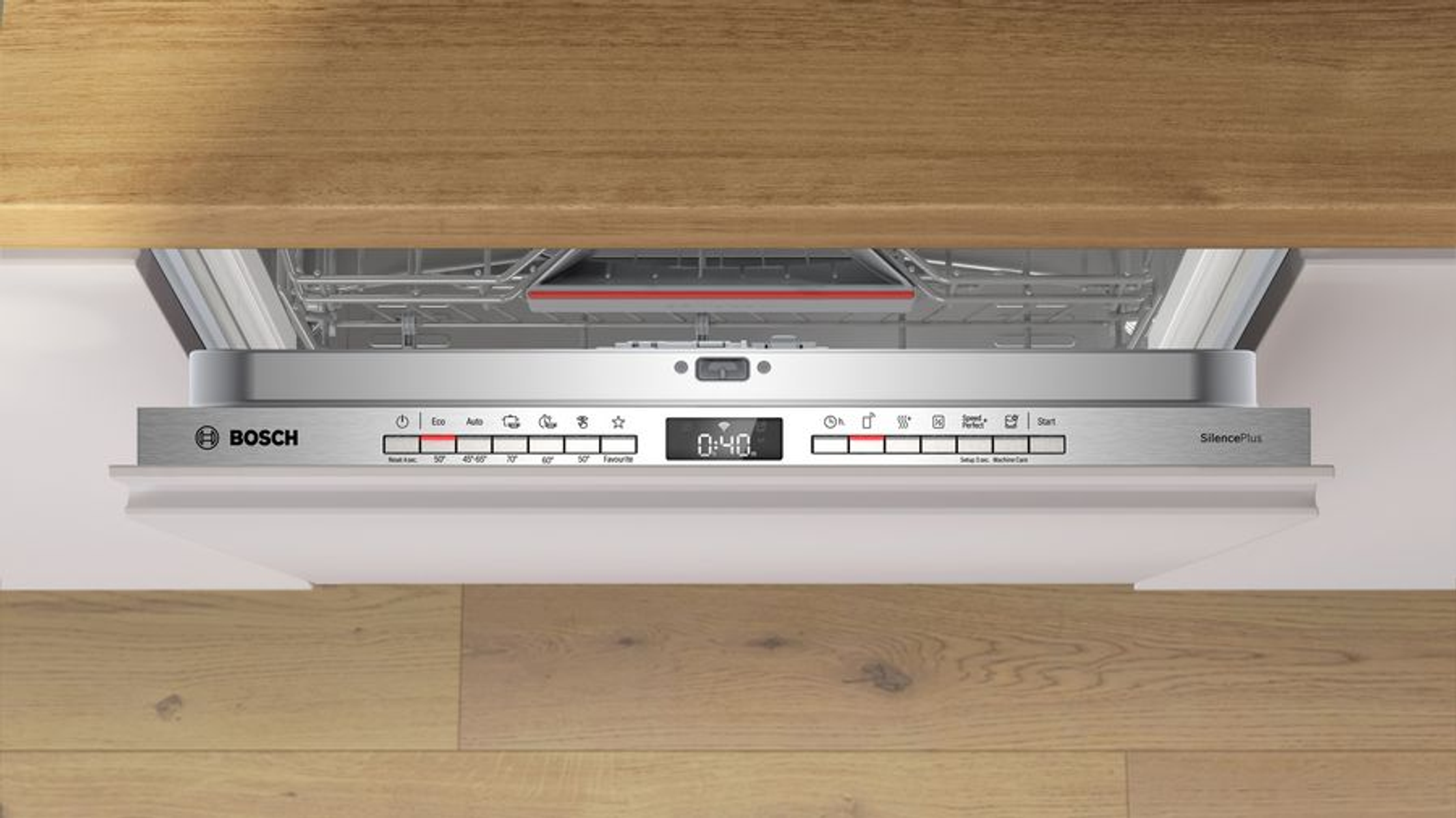 Una lavastoviglie, aperta che mostra l'interno, con un display digitale ed elementi in legno.